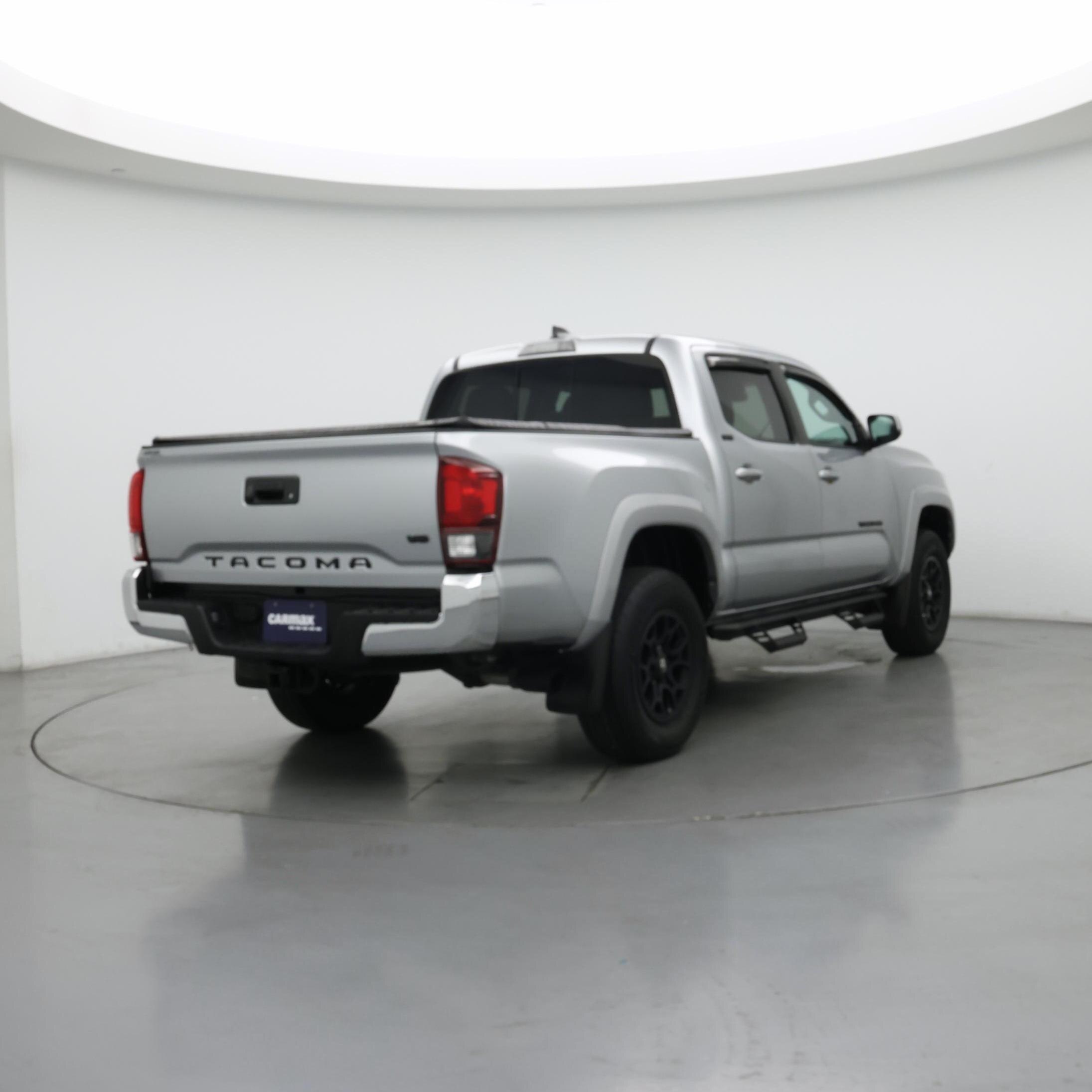 Thumbnail: 2022 Toyota Tacoma - 8