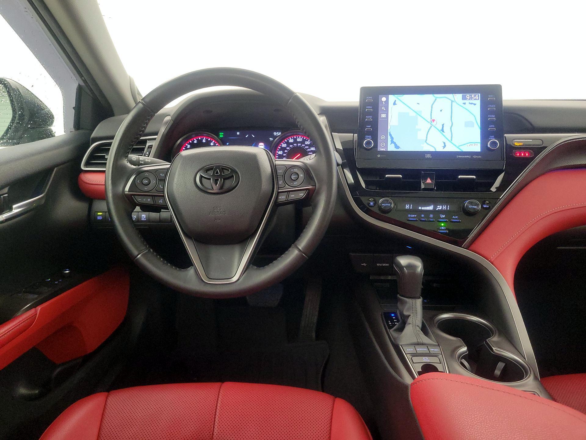 Thumbnail: 2022 Toyota Camry - 10