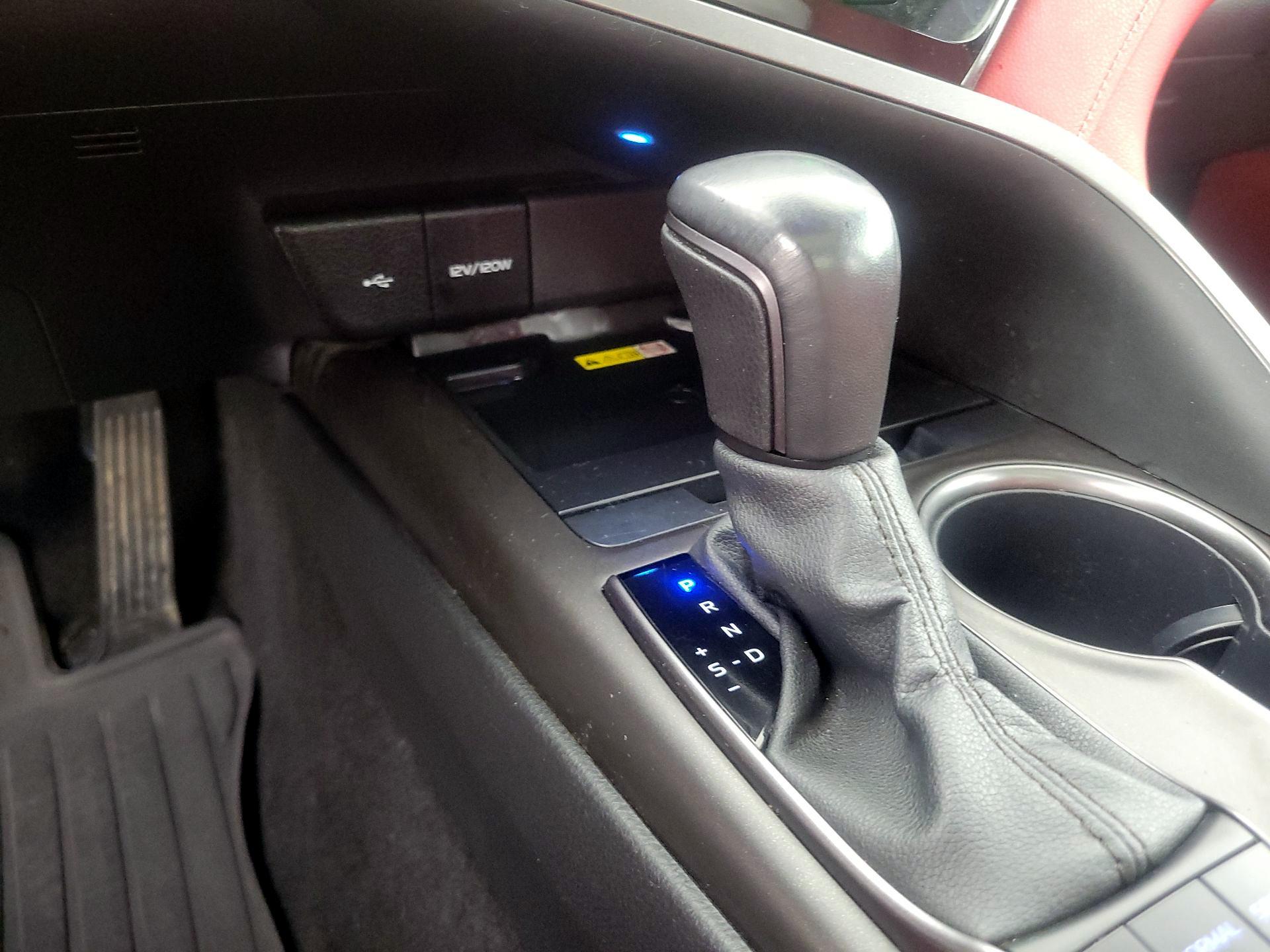 Thumbnail: 2022 Toyota Camry - 18