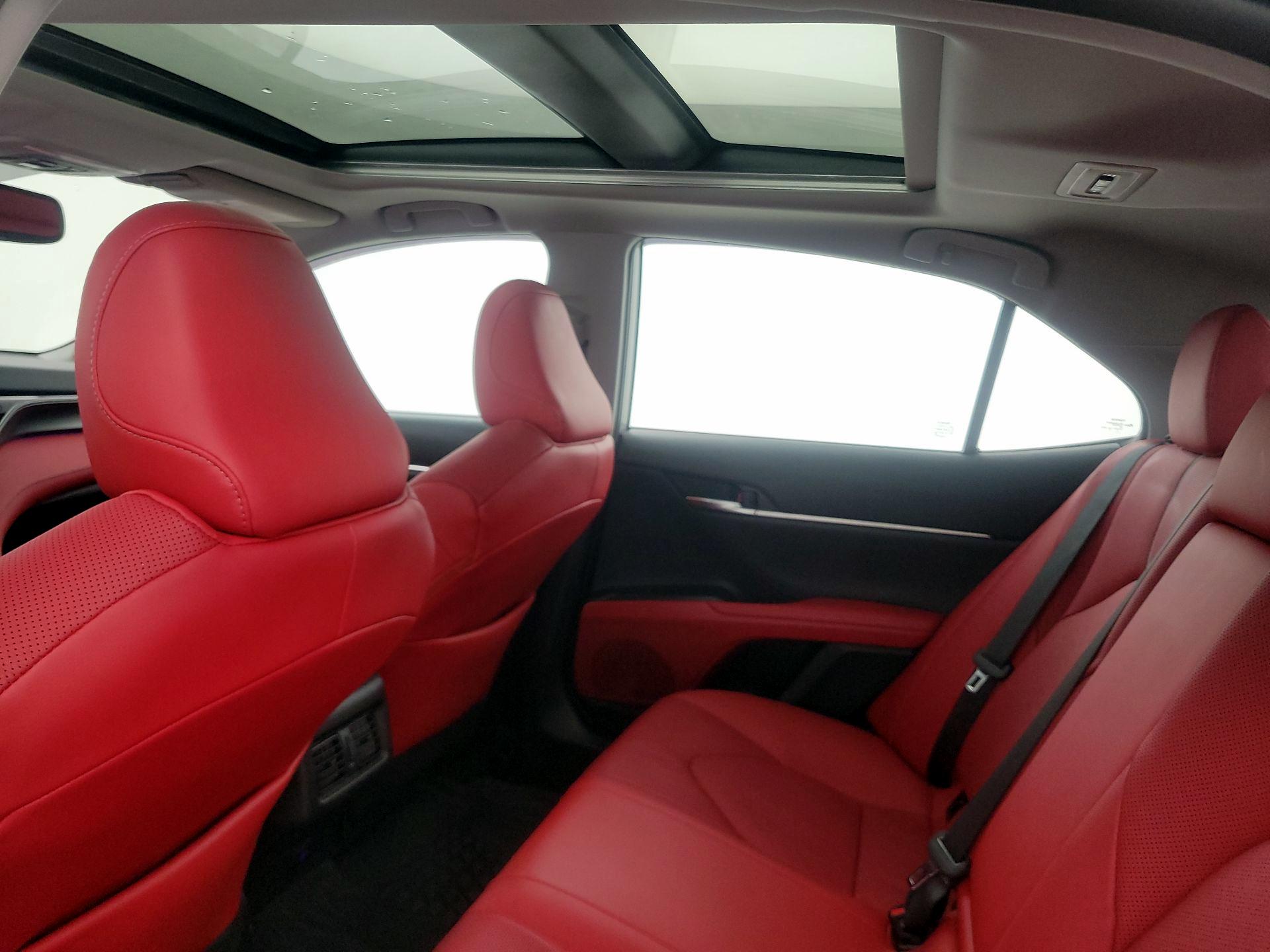 Thumbnail: 2022 Toyota Camry - 20