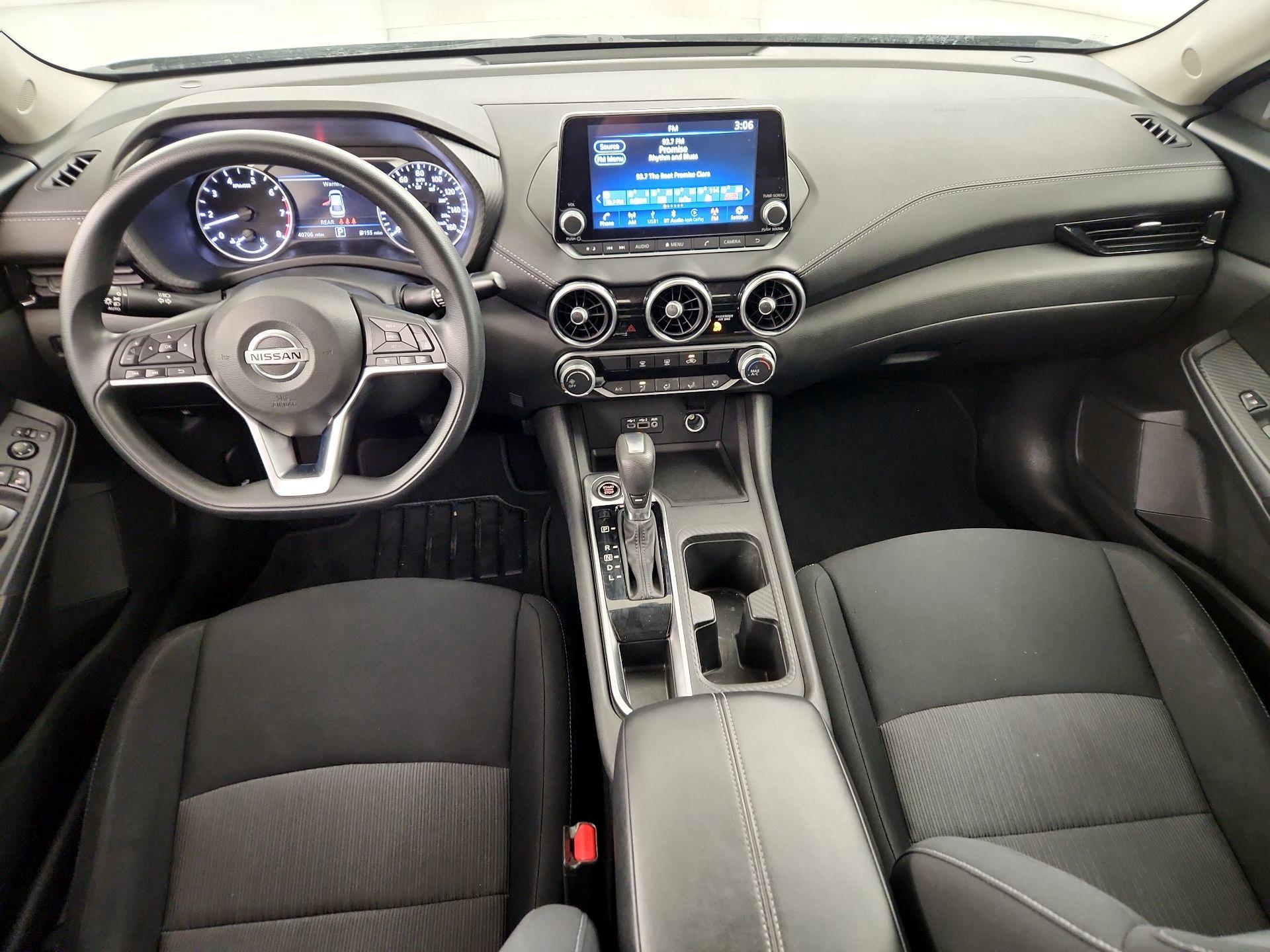 Thumbnail: 2023 Nissan Sentra - 9