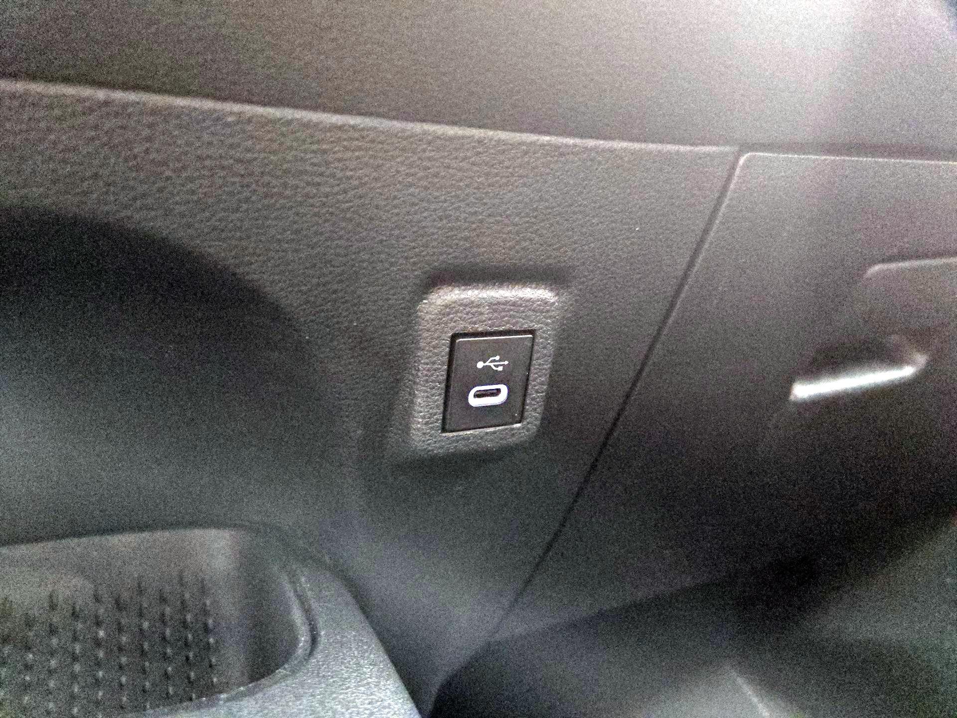 Thumbnail: 2023 Toyota Corolla - 18