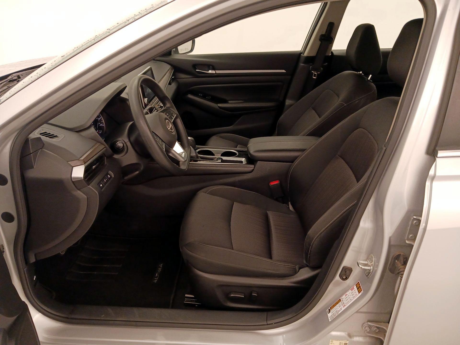 Thumbnail: 2023 Nissan Altima - 11