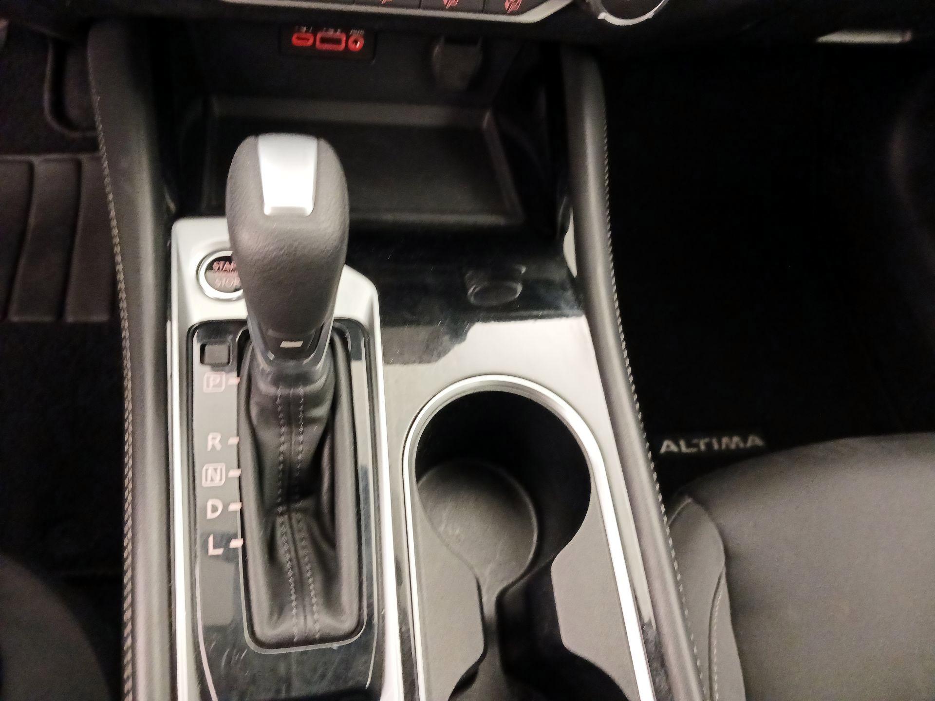 Thumbnail: 2023 Nissan Altima - 17