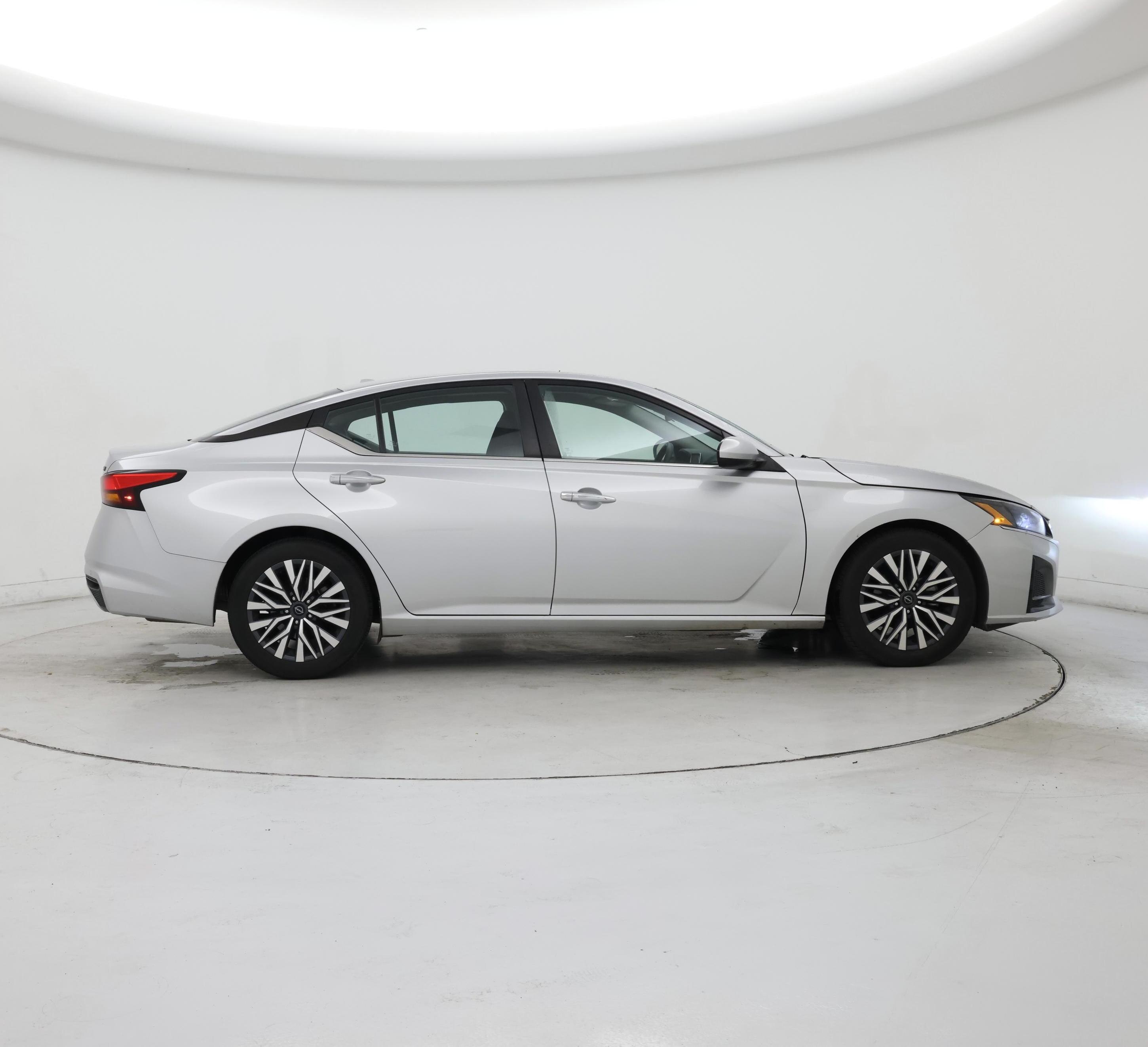 Thumbnail: 2023 Nissan Altima - 7