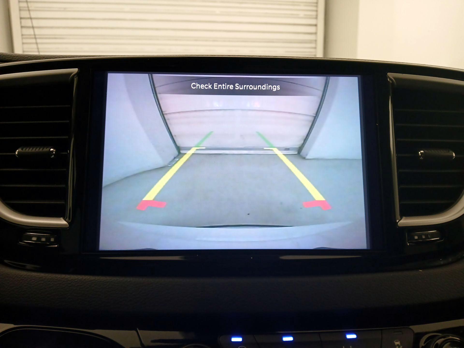 Thumbnail: 2023 Chrysler Pacifica - 14