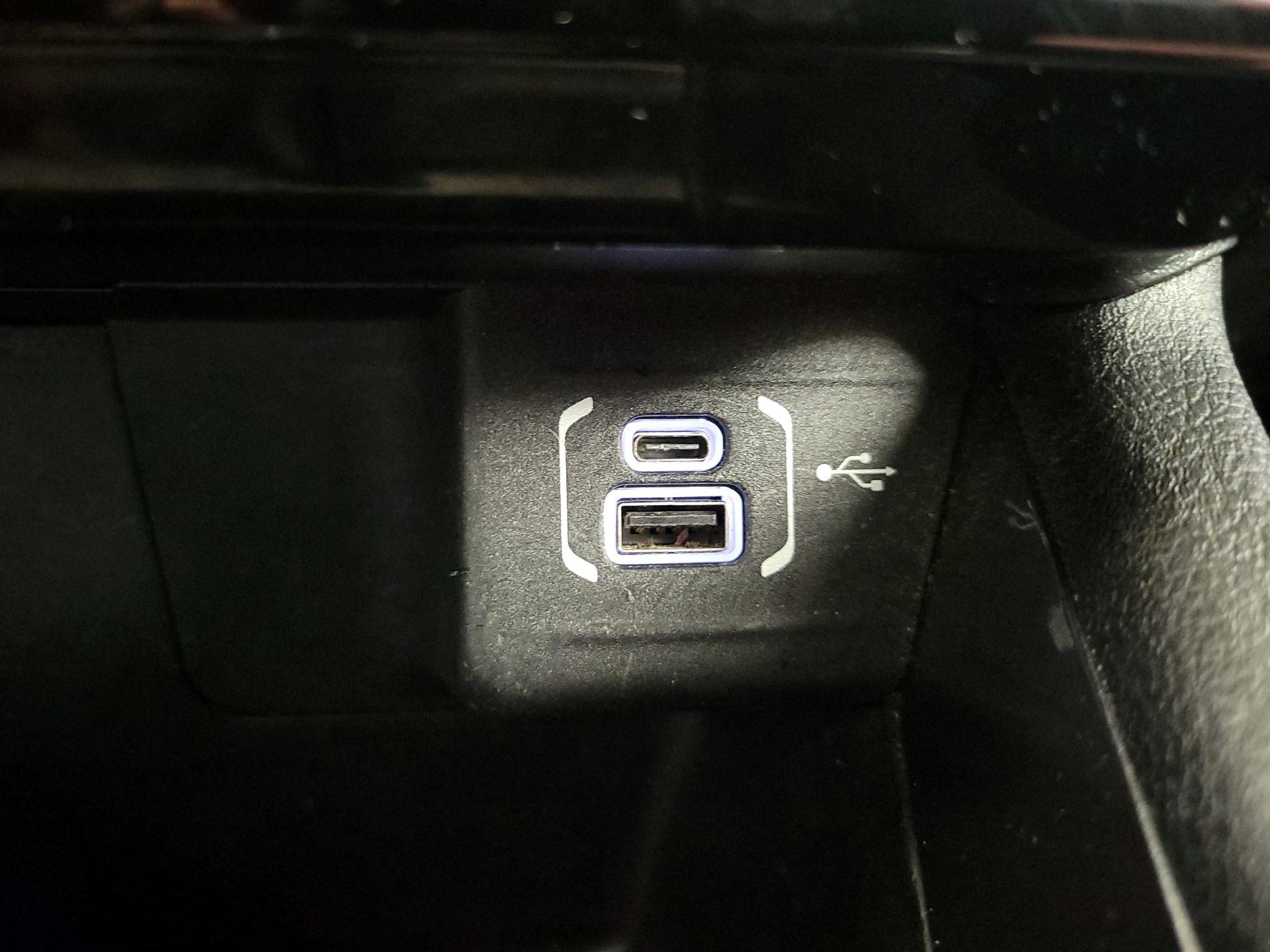 Thumbnail: 2022 Jeep Compass - 18