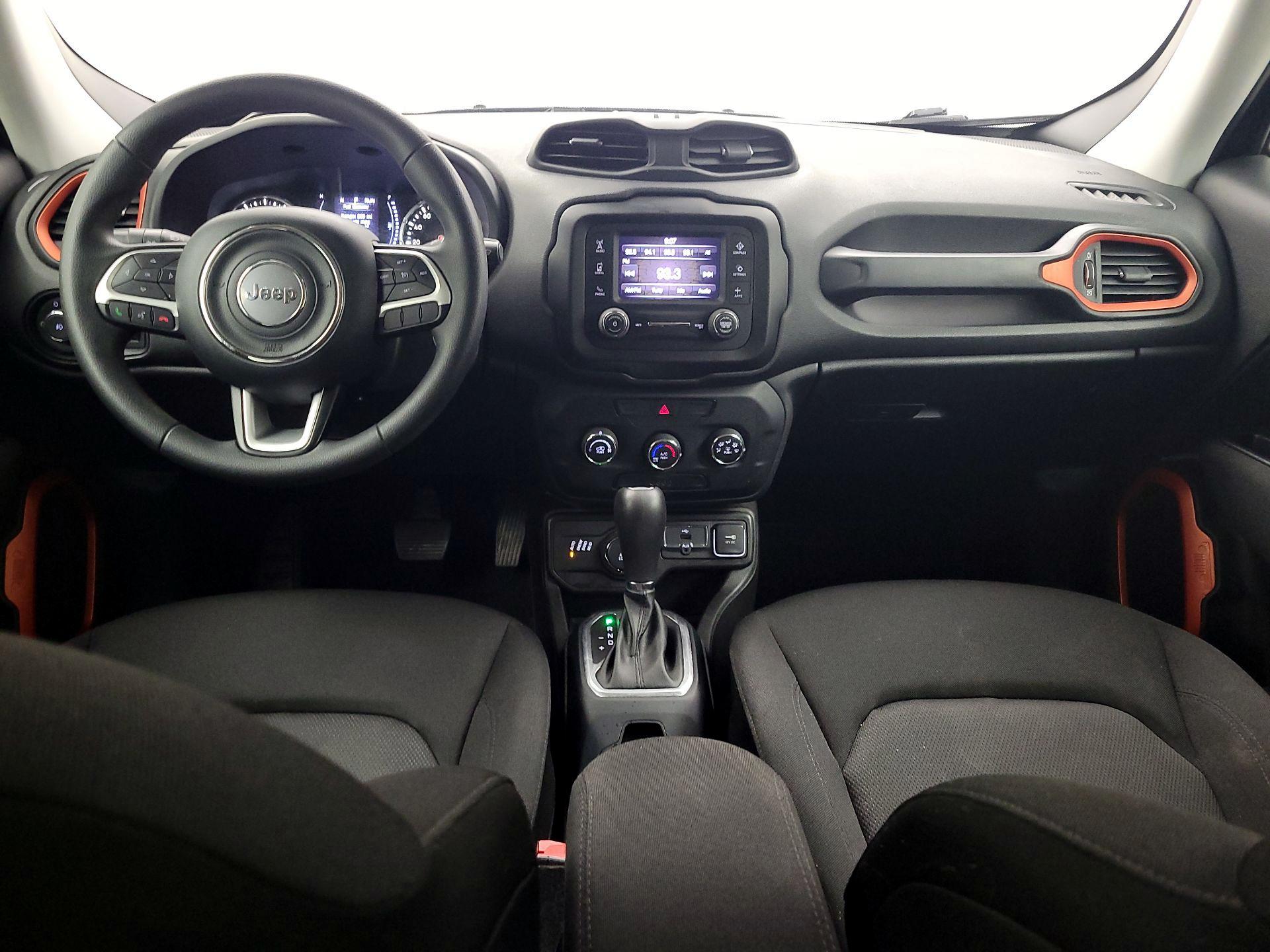 Thumbnail: 2020 Jeep Renegade - 9