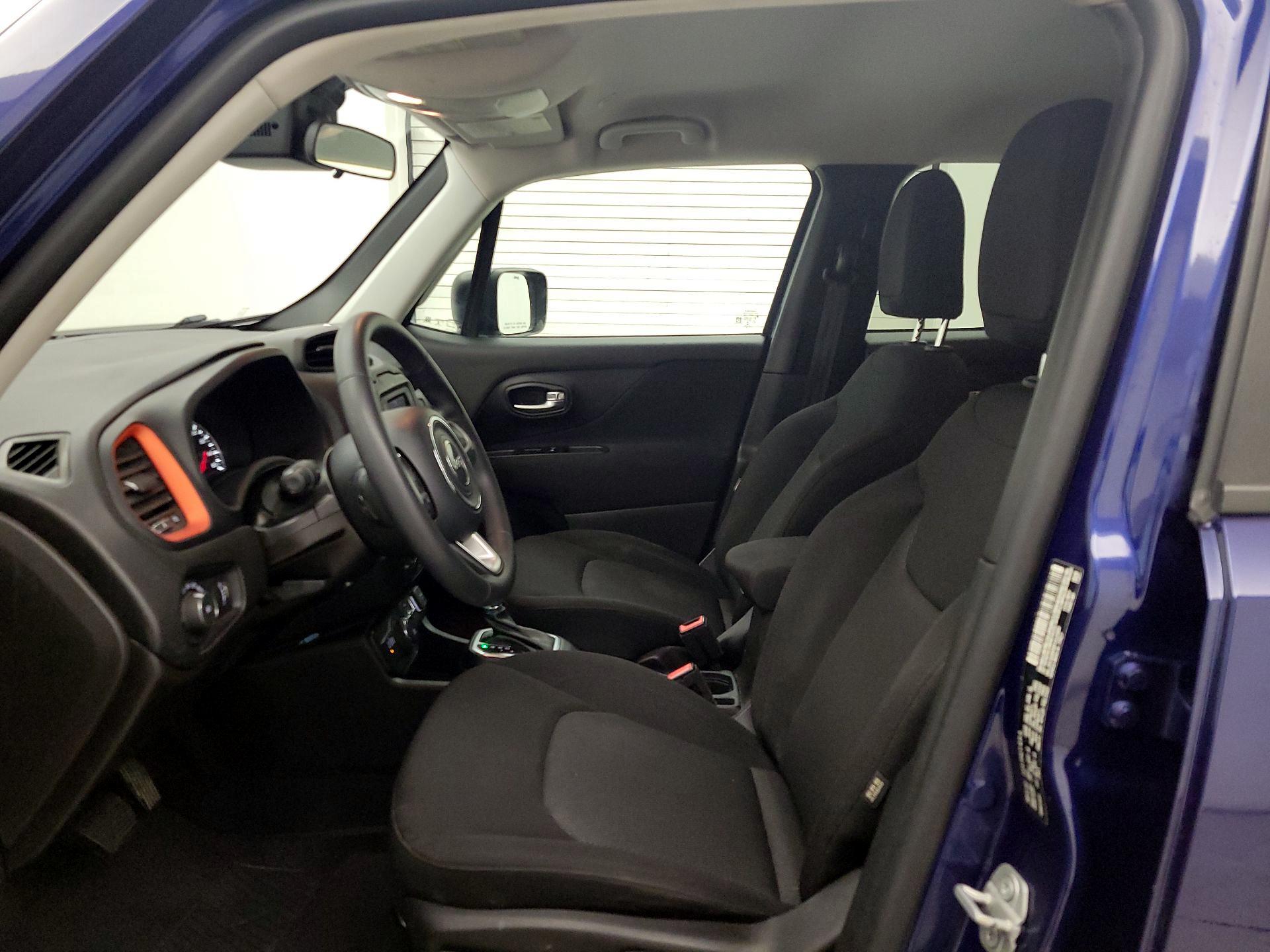 Thumbnail: 2020 Jeep Renegade - 11