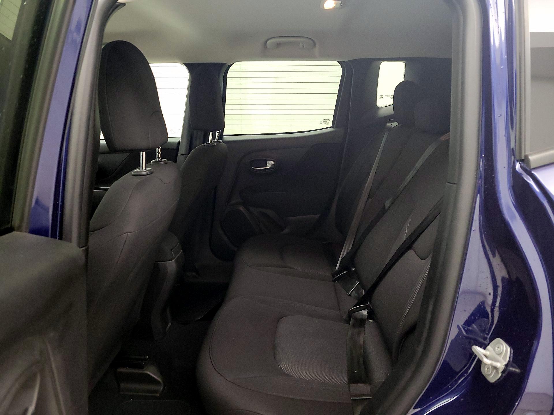 Thumbnail: 2020 Jeep Renegade - 19