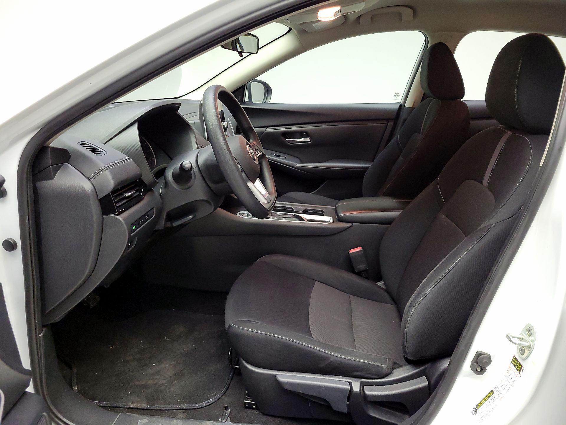 Thumbnail: 2023 Nissan Sentra - 9