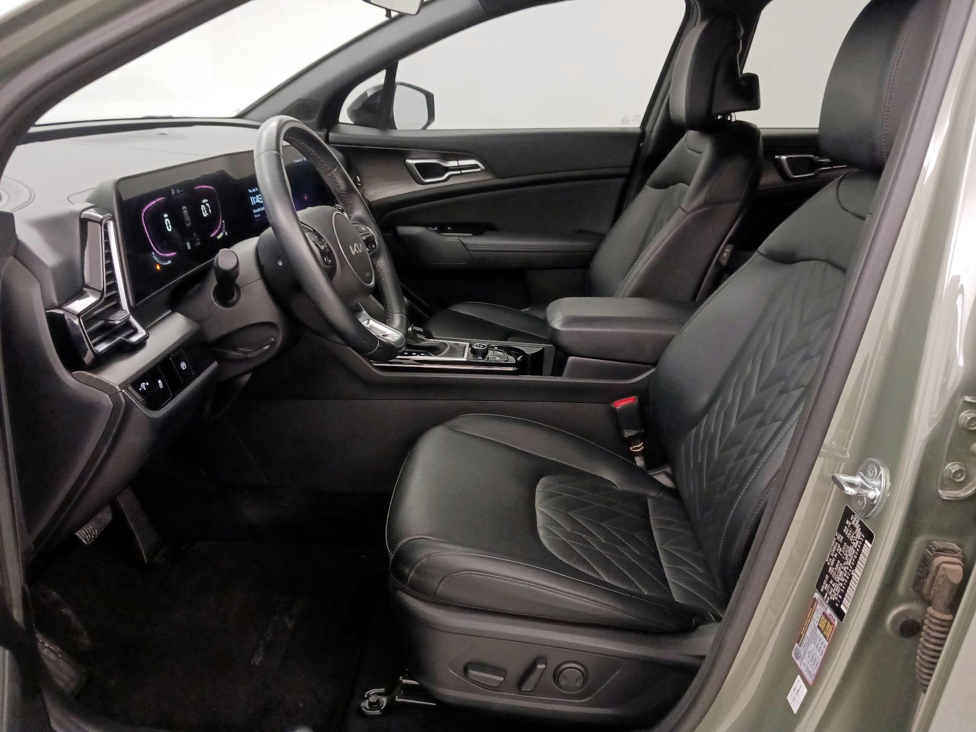 Thumbnail: 2023 Kia Sportage - 11