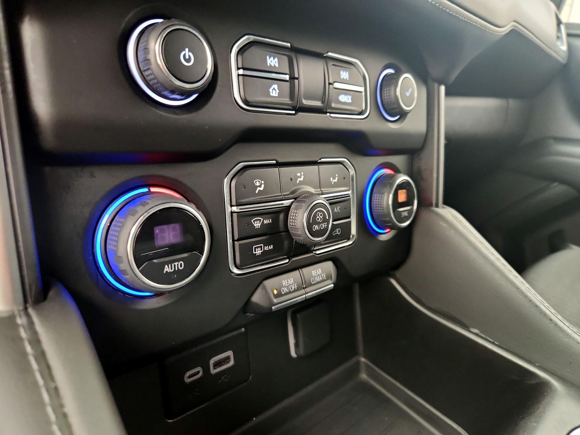 Thumbnail: 2023 Chevrolet Tahoe - 16