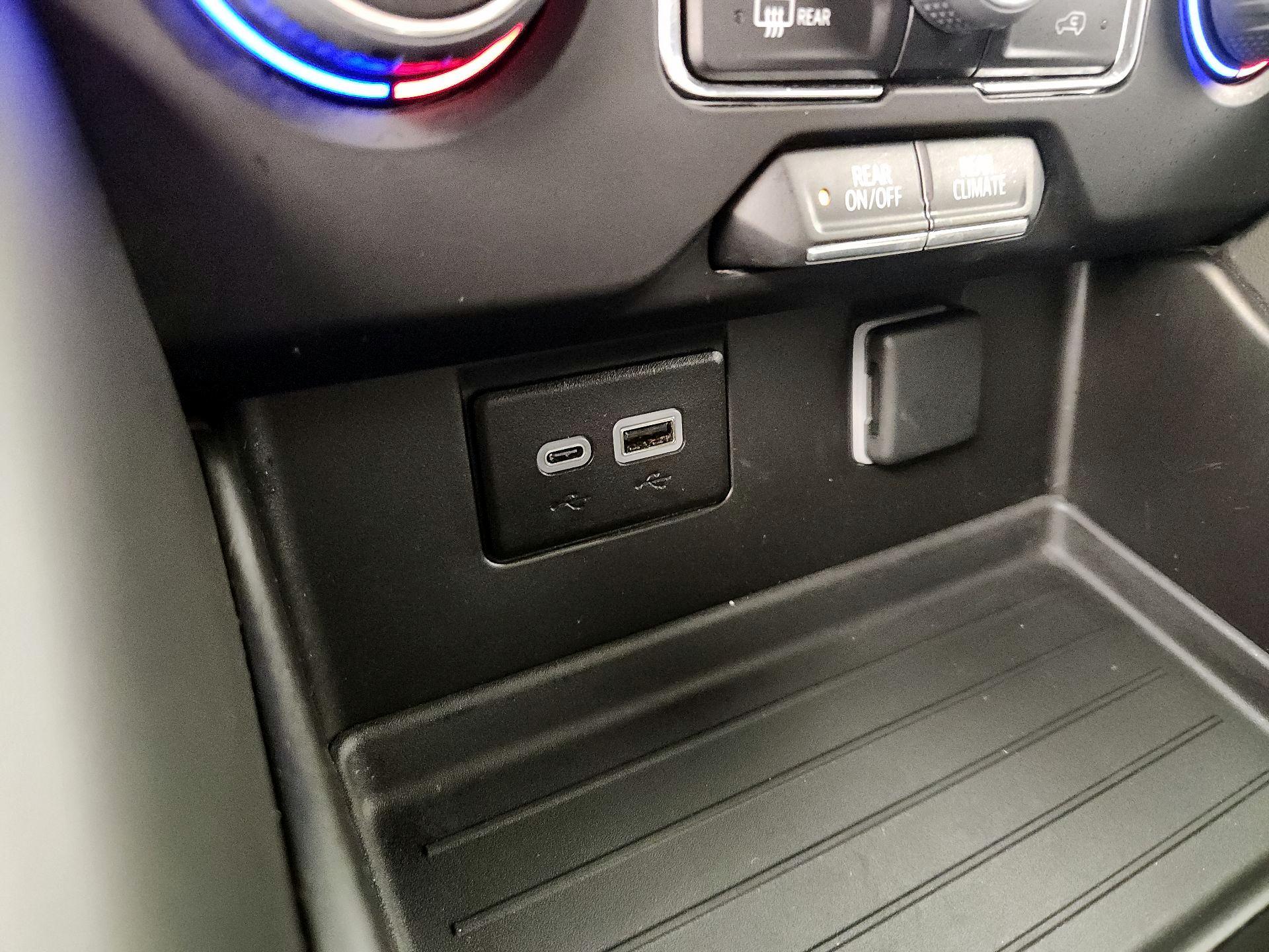 Thumbnail: 2023 Chevrolet Tahoe - 18