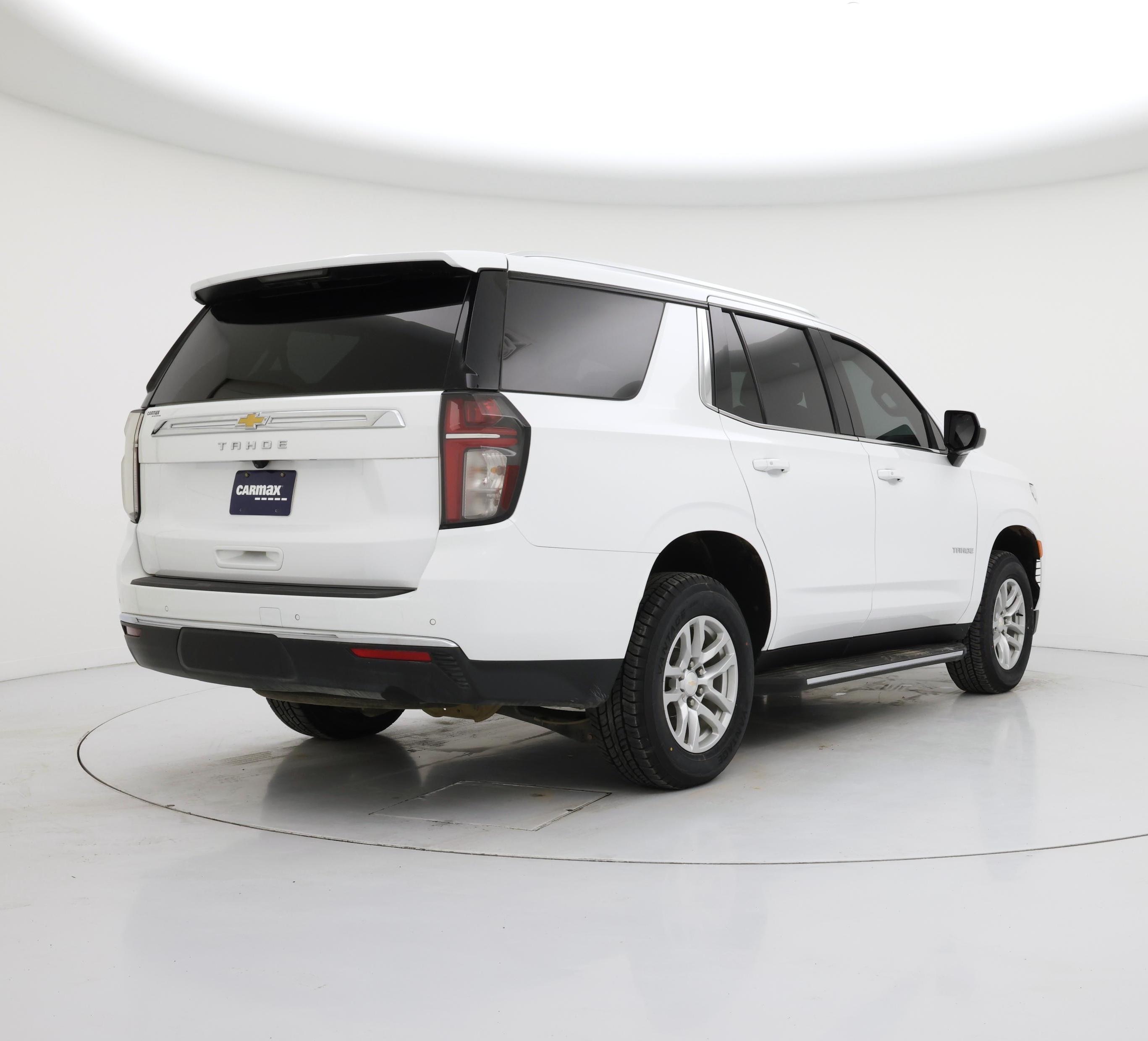 Thumbnail: 2023 Chevrolet Tahoe - 8