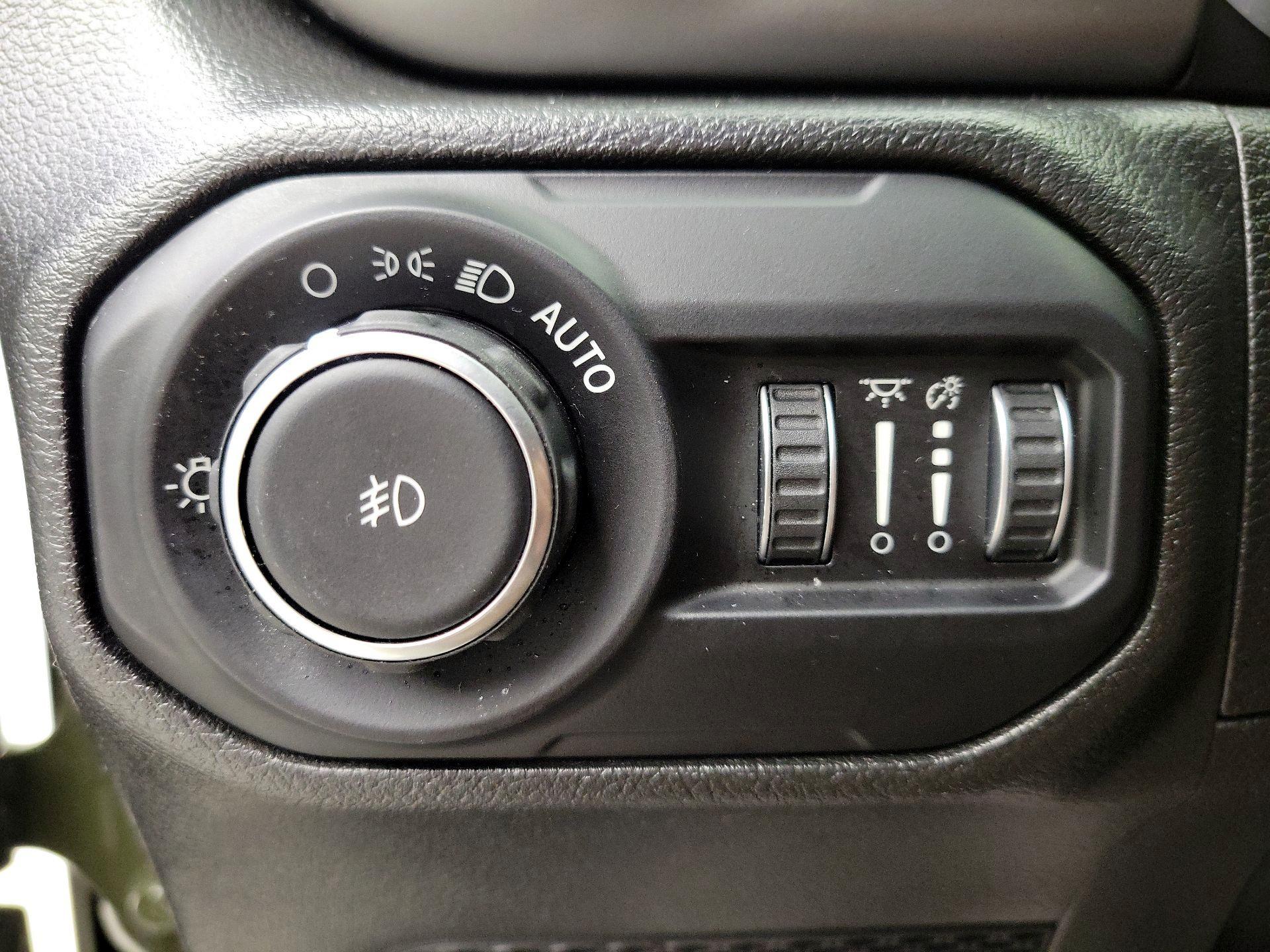 Thumbnail: 2022 Jeep Wrangler - 13