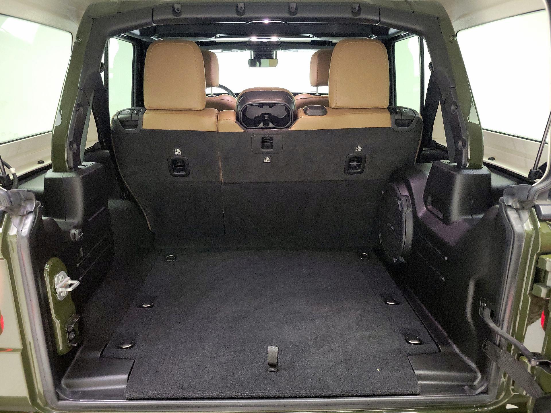 Thumbnail: 2022 Jeep Wrangler - 20