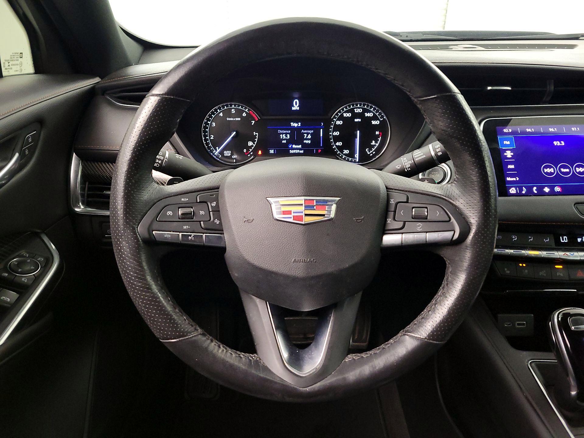 Thumbnail: 2020 Cadillac XT4 - 10