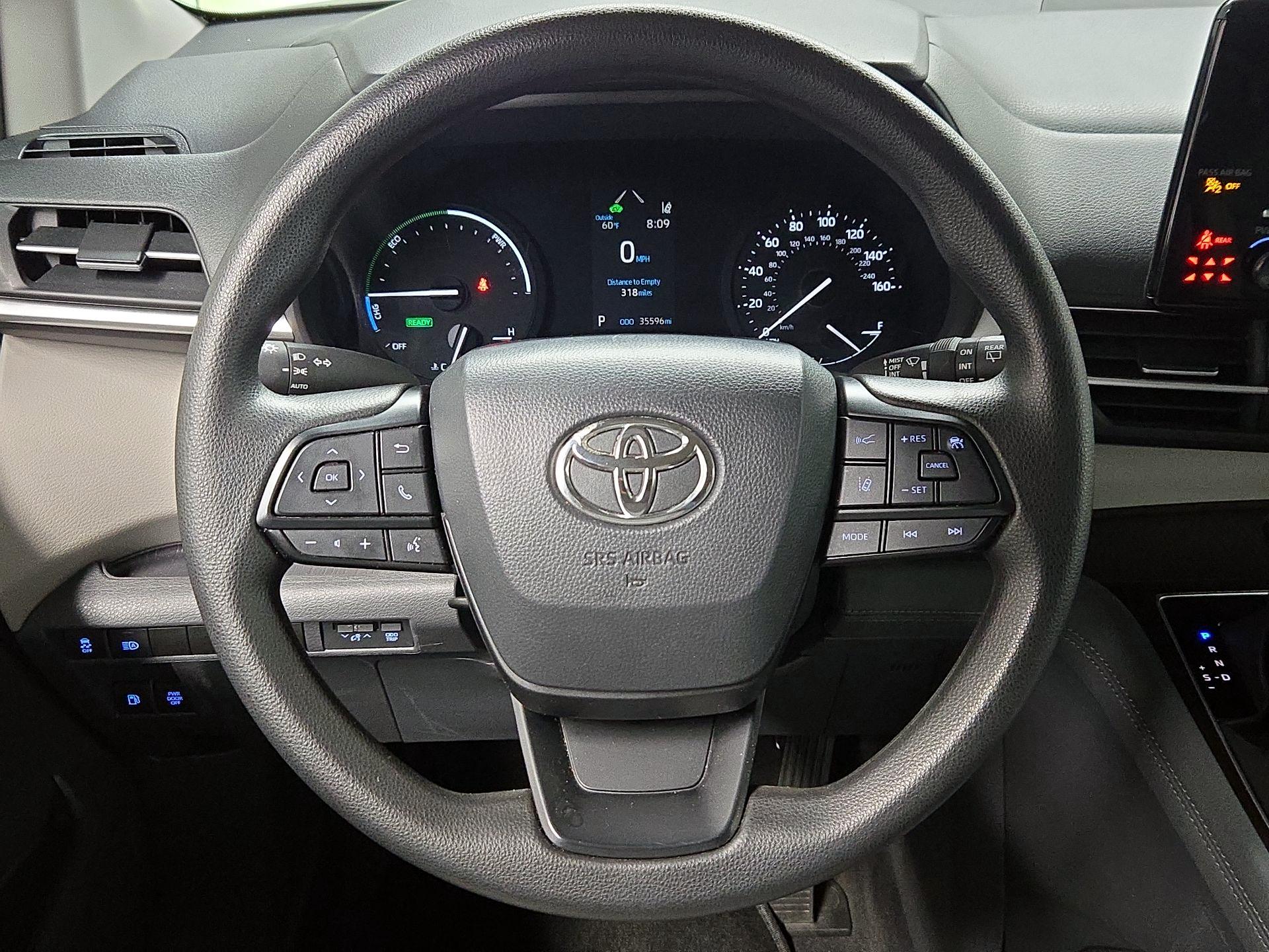 Thumbnail: 2024 Toyota Sienna - 10