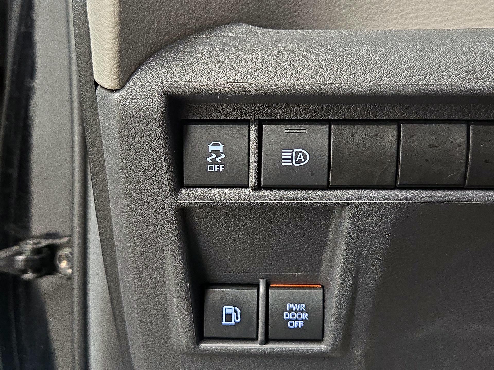 Thumbnail: 2024 Toyota Sienna - 13