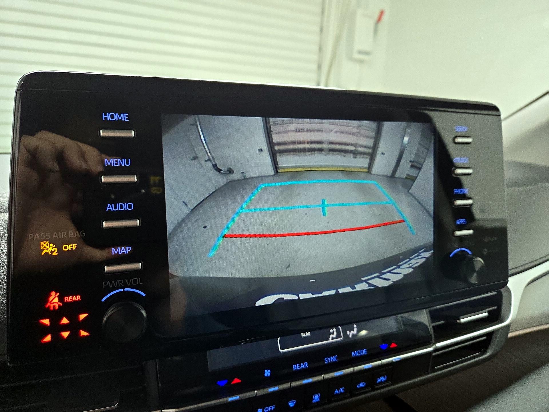 Thumbnail: 2024 Toyota Sienna - 14