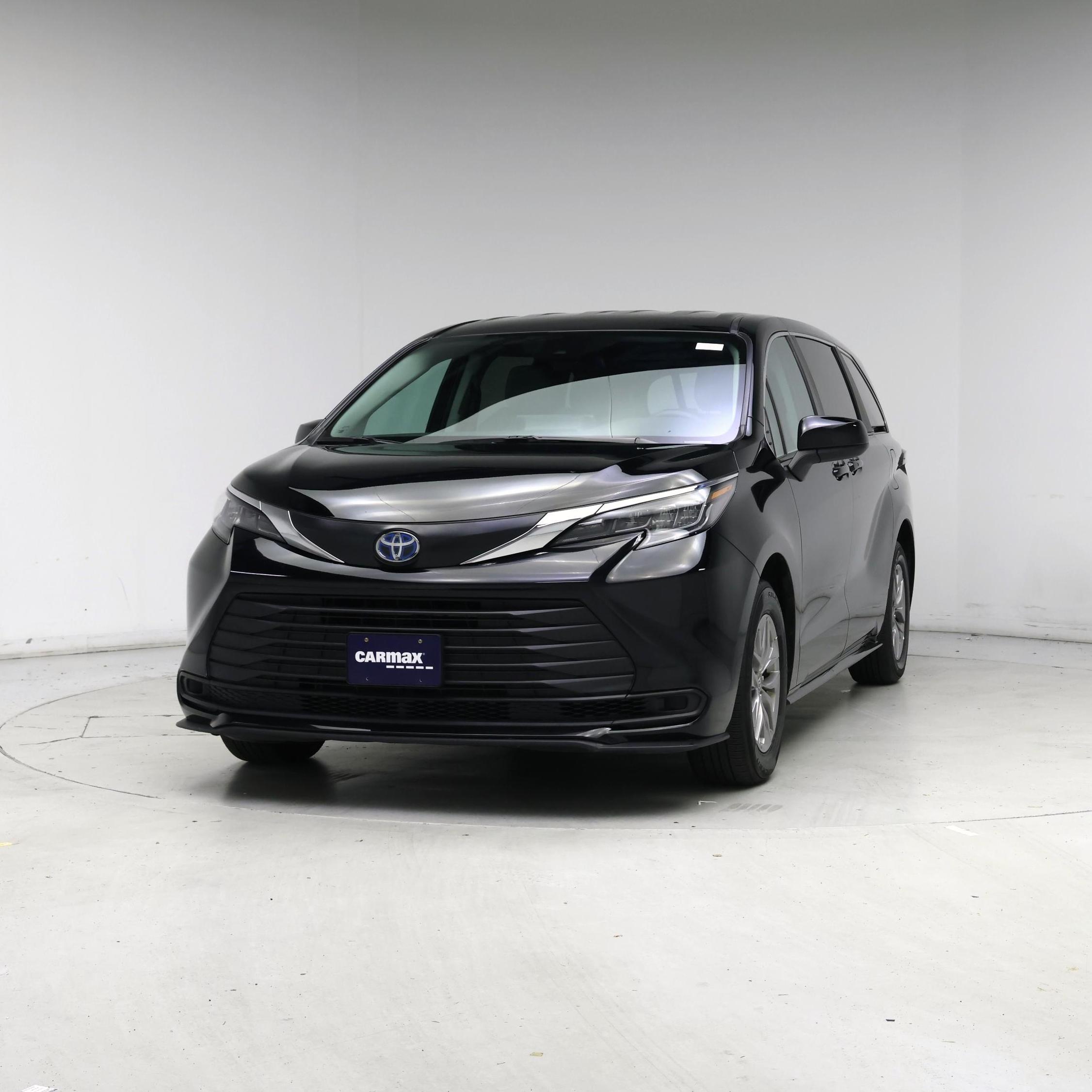 Thumbnail: 2024 Toyota Sienna - 4