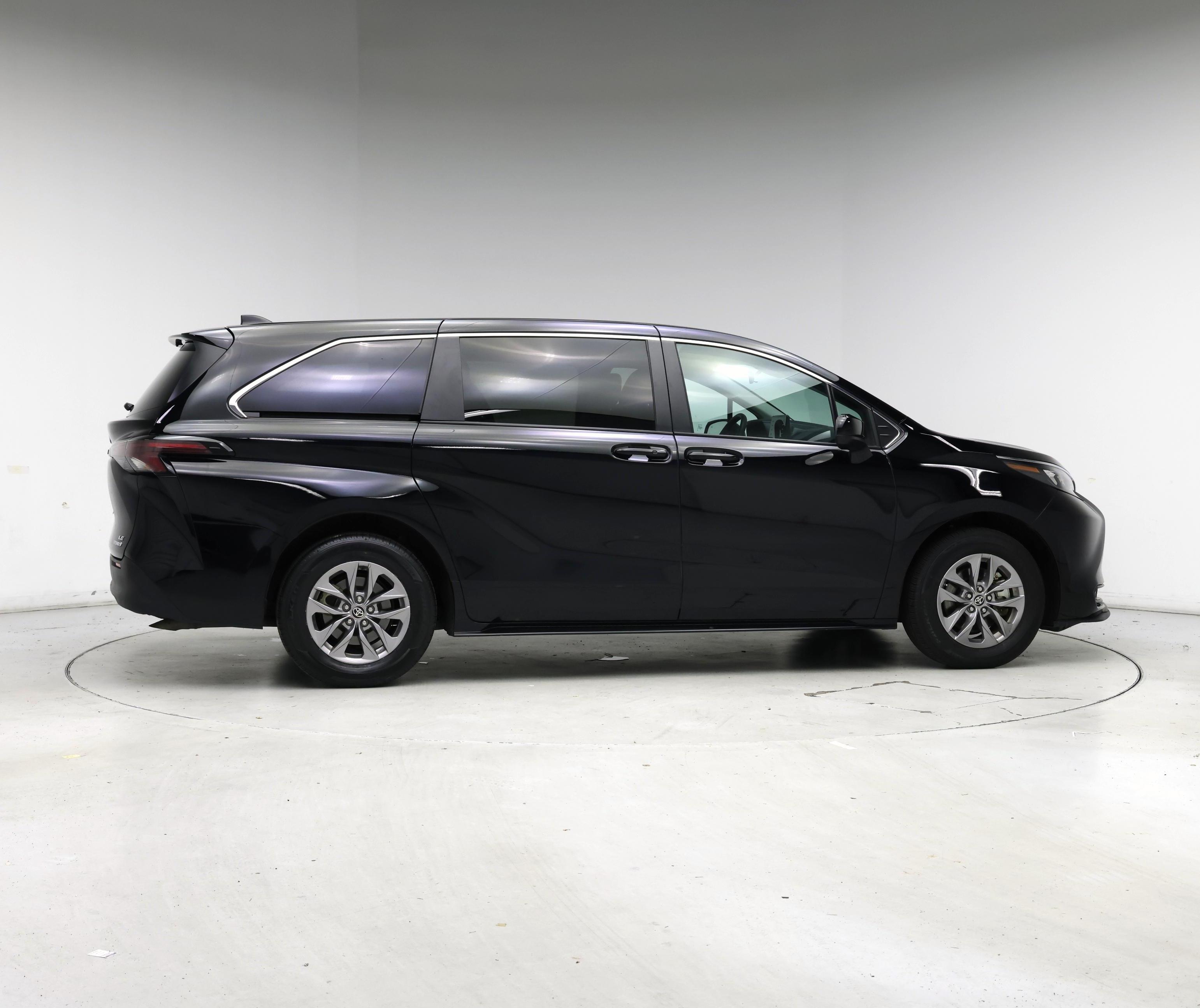 Thumbnail: 2024 Toyota Sienna - 7