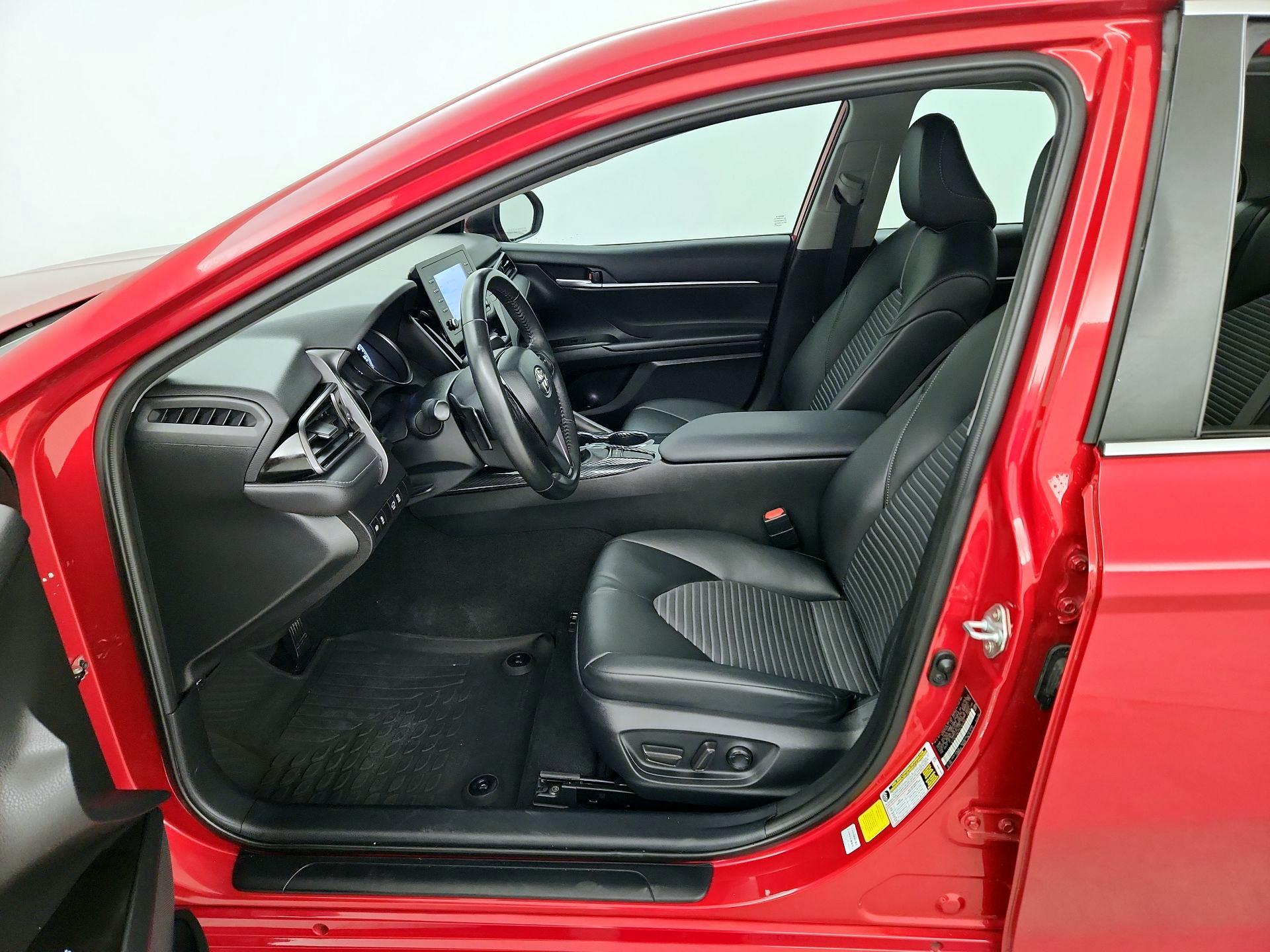 Thumbnail: 2023 Toyota Camry - 11