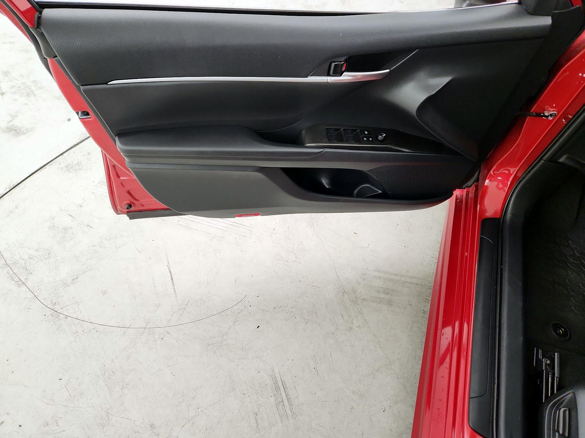 Thumbnail: 2023 Toyota Camry - 12