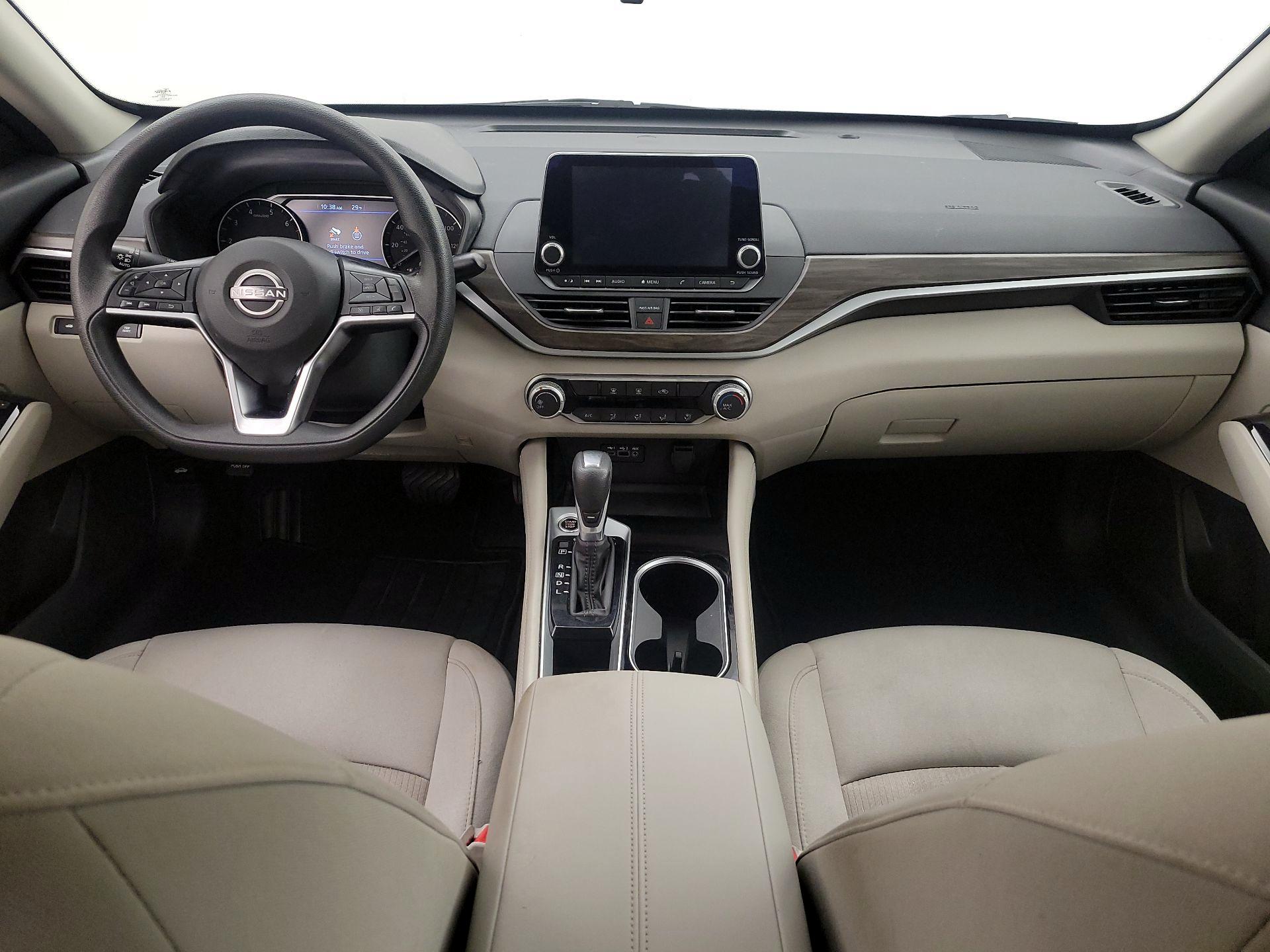 Thumbnail: 2023 Nissan Altima - 9