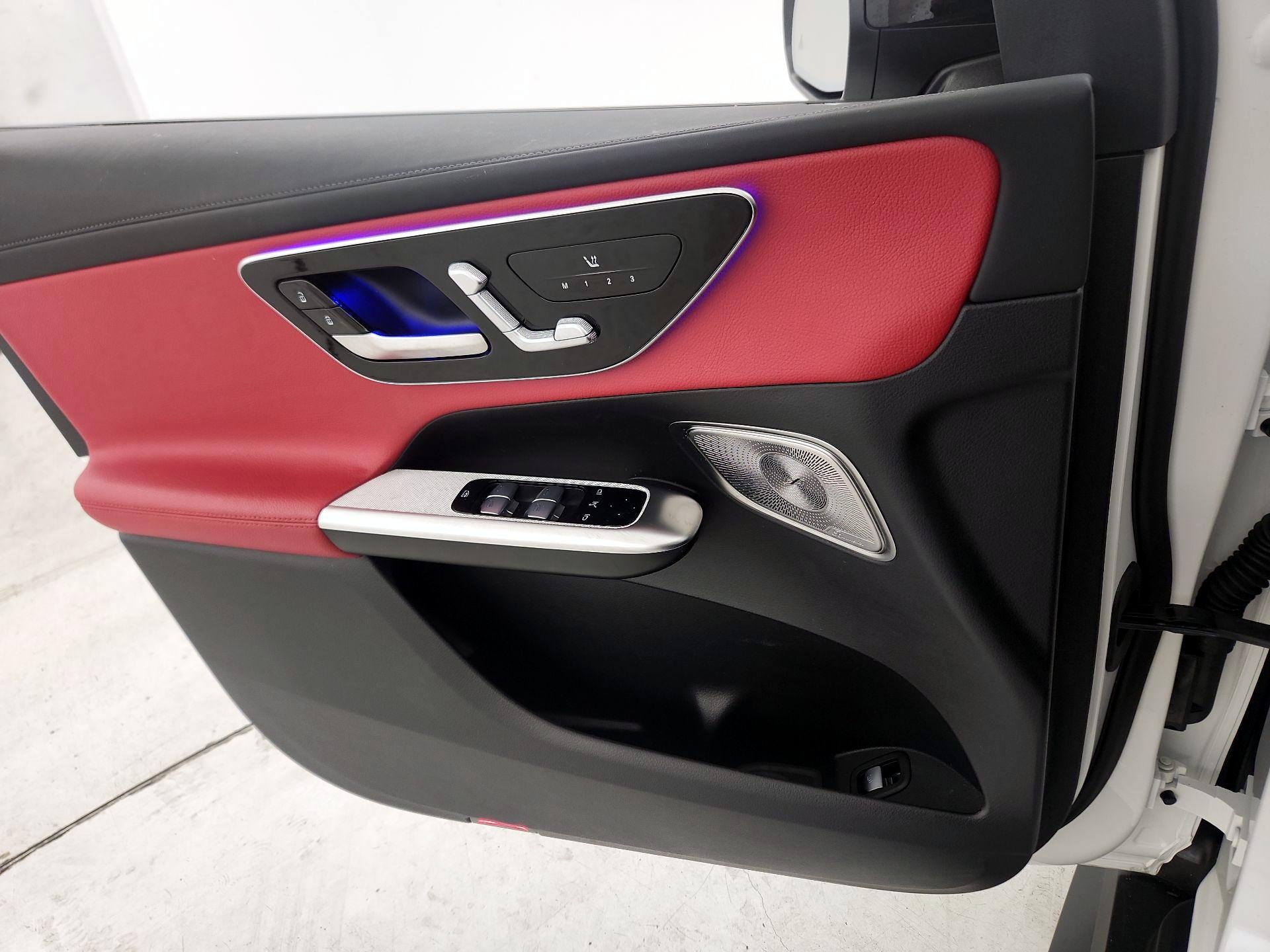 Thumbnail: 2024 Mercedes-Benz GLC - 12