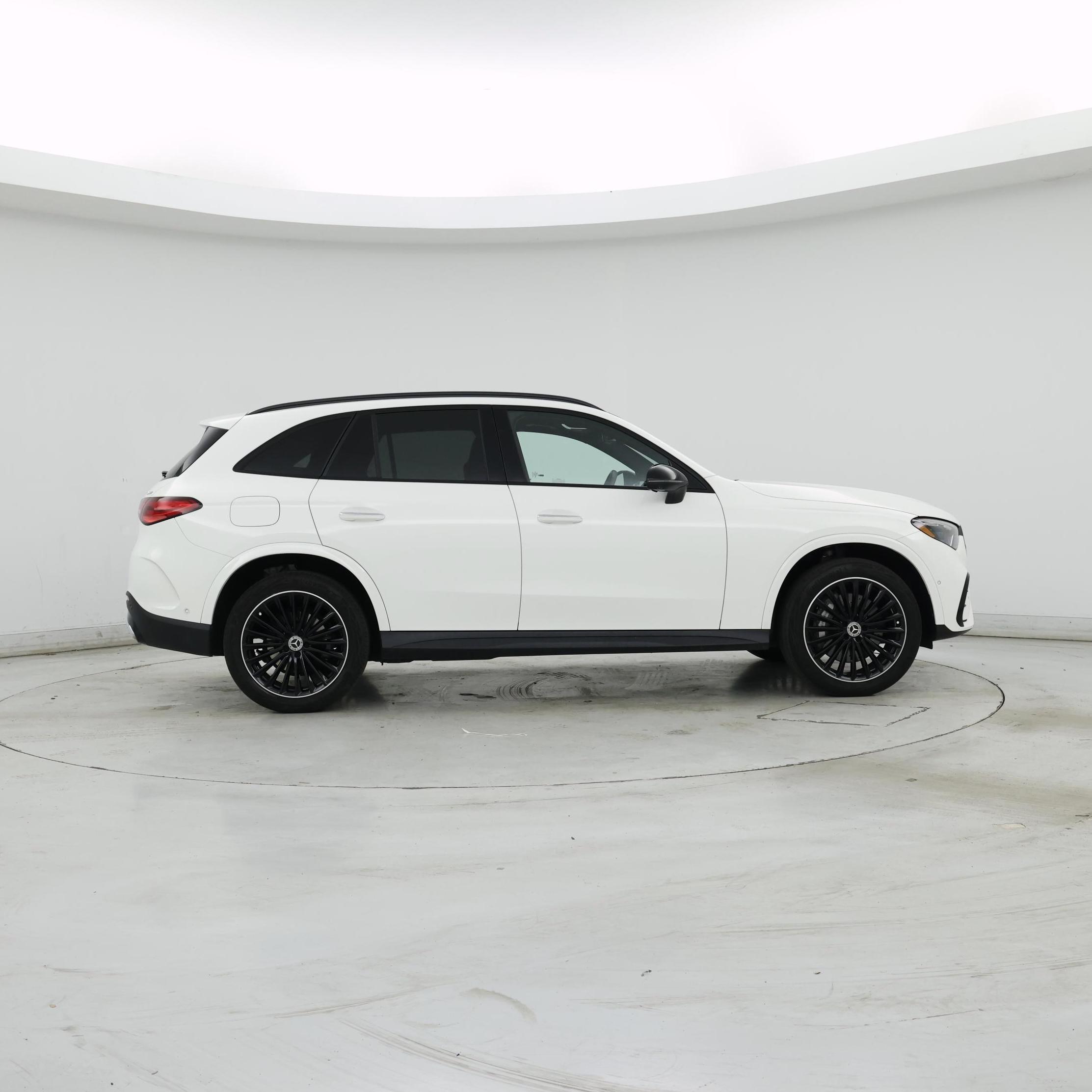 Thumbnail: 2024 Mercedes-Benz GLC - 7