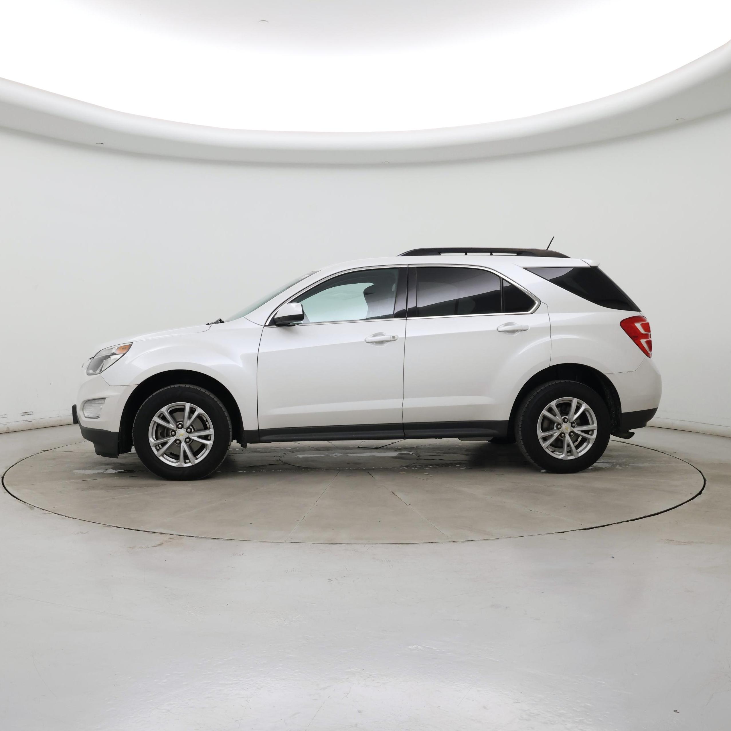 Thumbnail: 2017 Chevrolet Equinox - 3