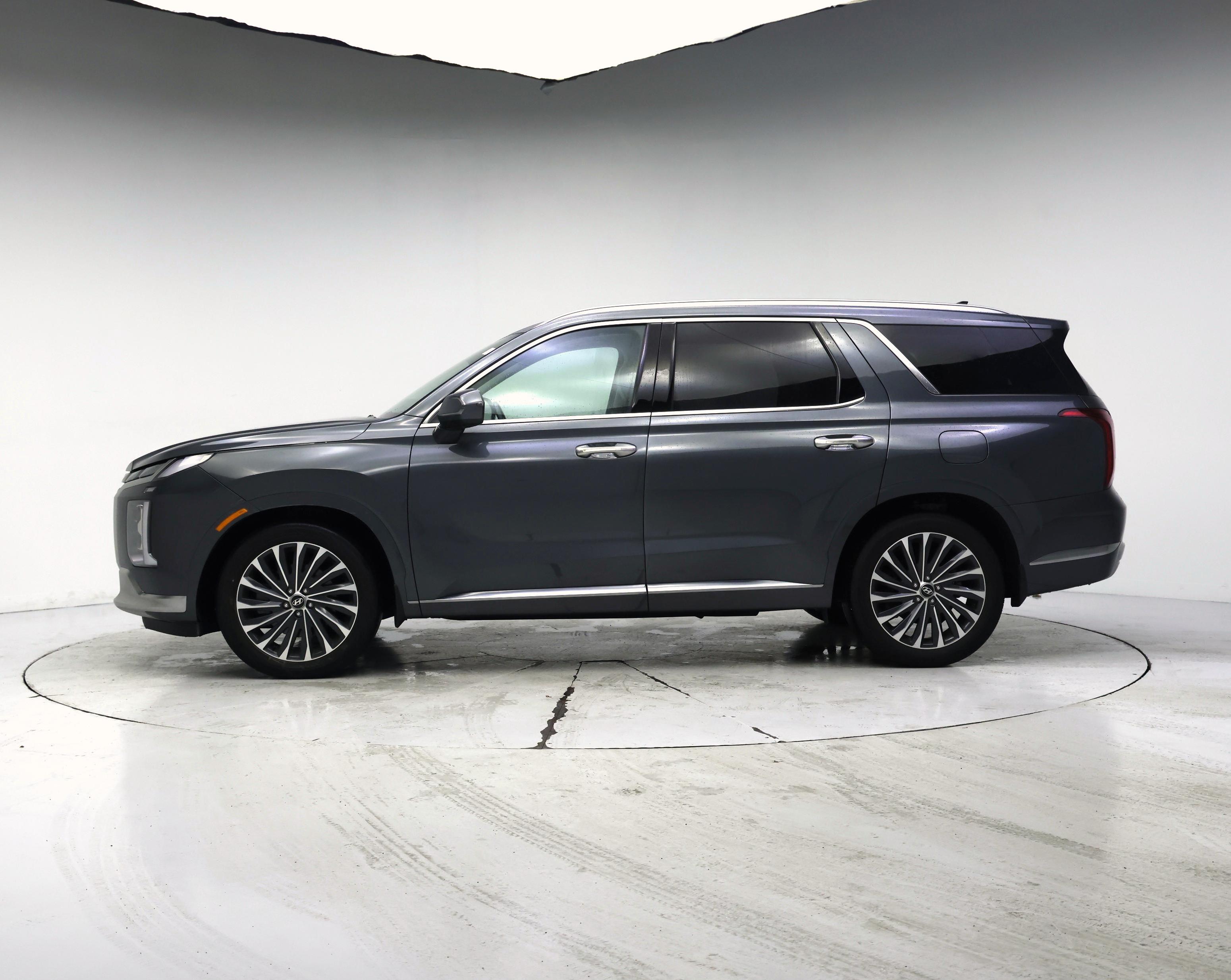 Thumbnail: 2023 Hyundai Palisade - 3