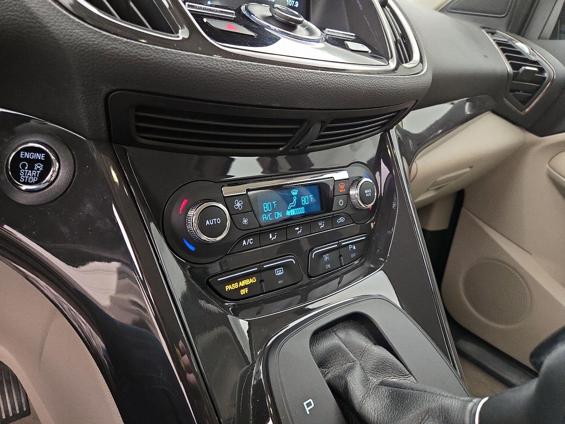 Thumbnail: 2016 Ford Escape - 17