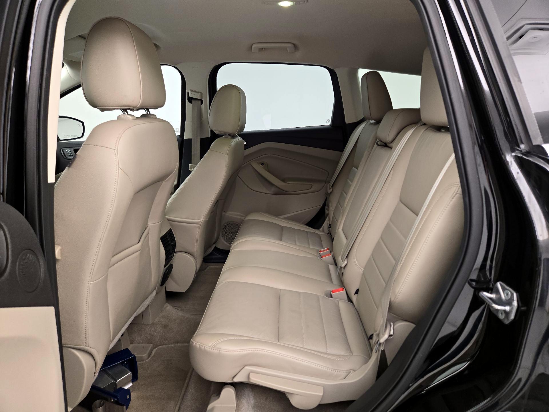 Thumbnail: 2016 Ford Escape - 20