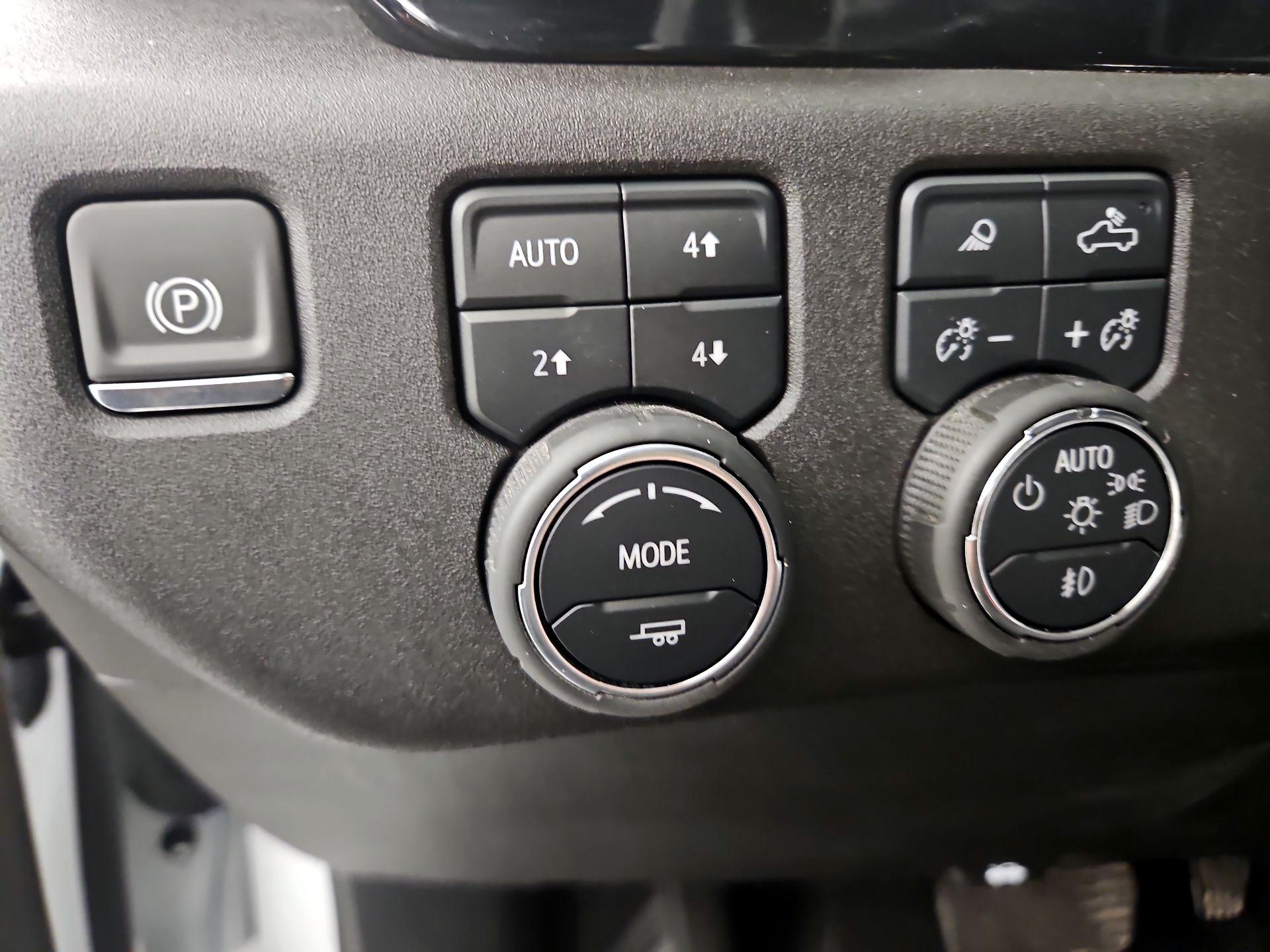 Thumbnail: 2025 Chevrolet Silverado 1500 - 13