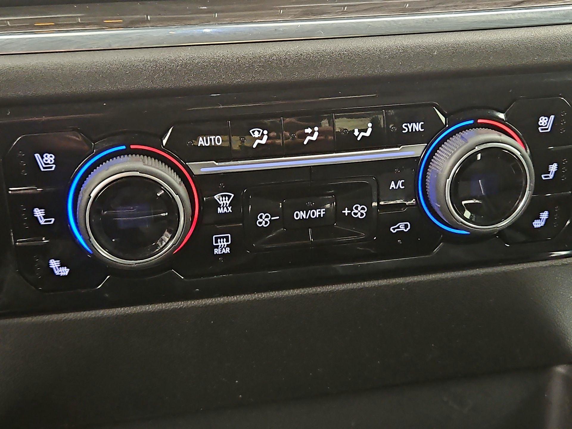 Thumbnail: 2025 Chevrolet Silverado 1500 - 17