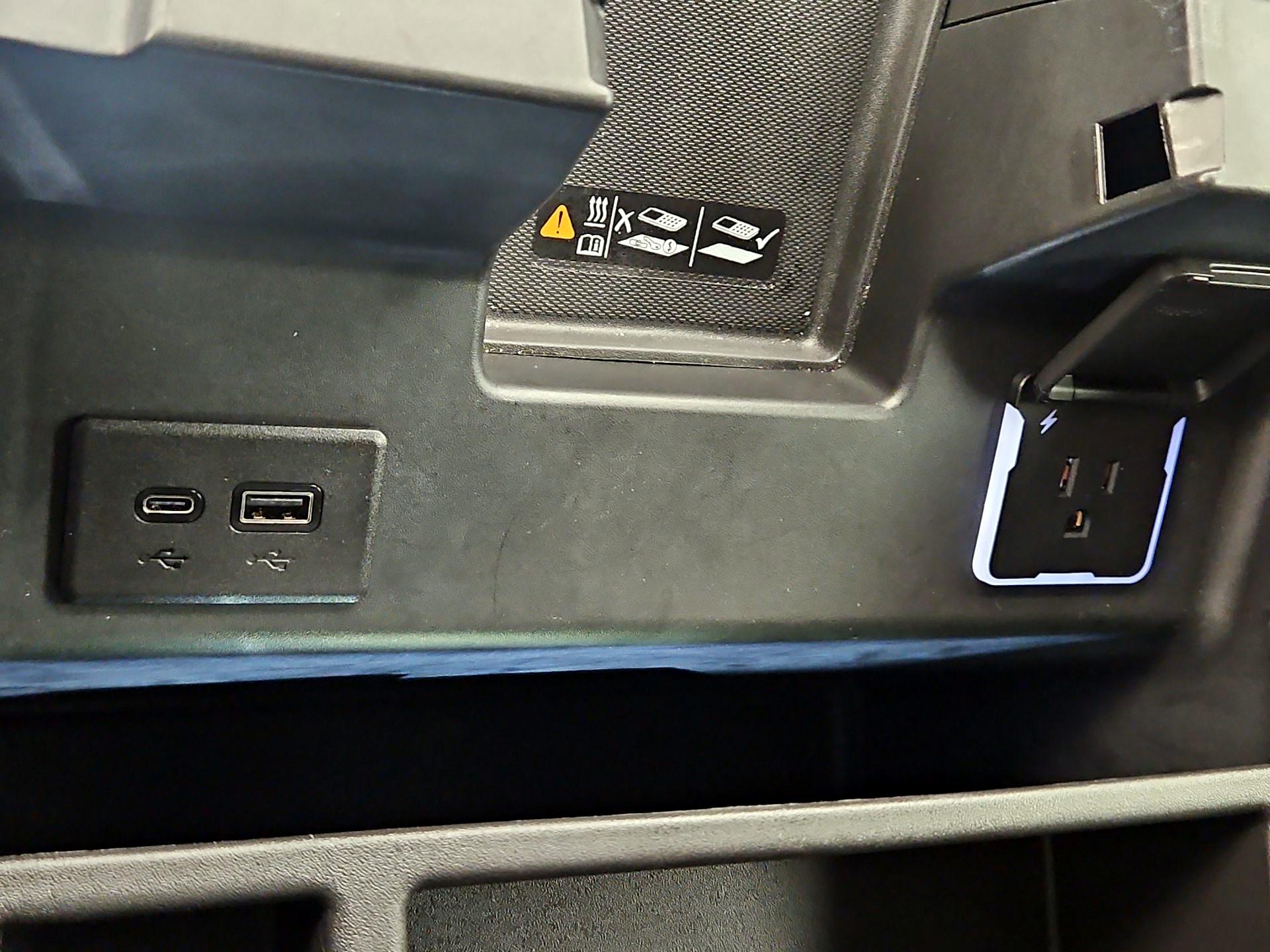 Thumbnail: 2025 Chevrolet Silverado 1500 - 19