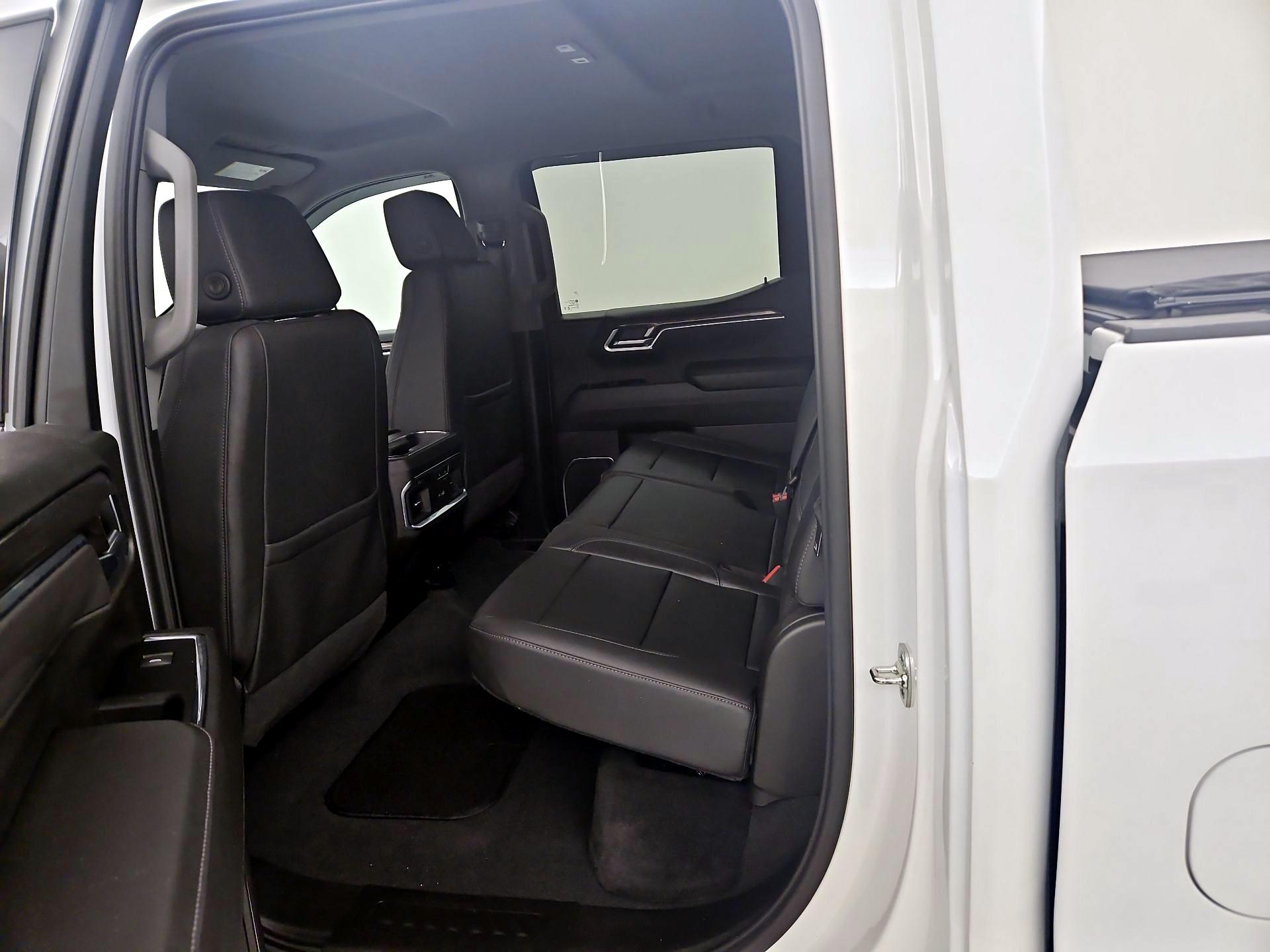 Thumbnail: 2025 Chevrolet Silverado 1500 - 20