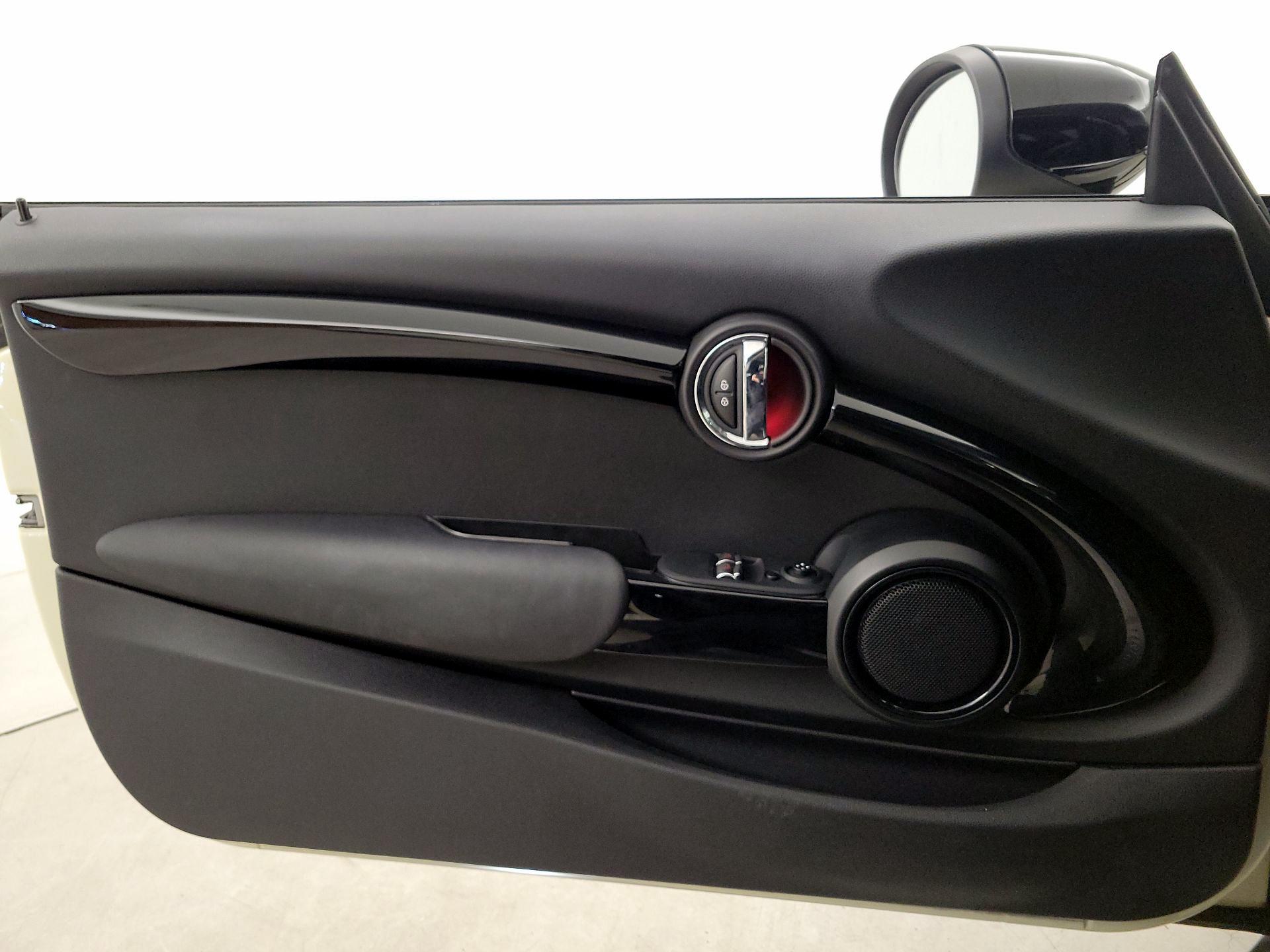 Thumbnail: 2020 MINI Cooper Hardtop - 12