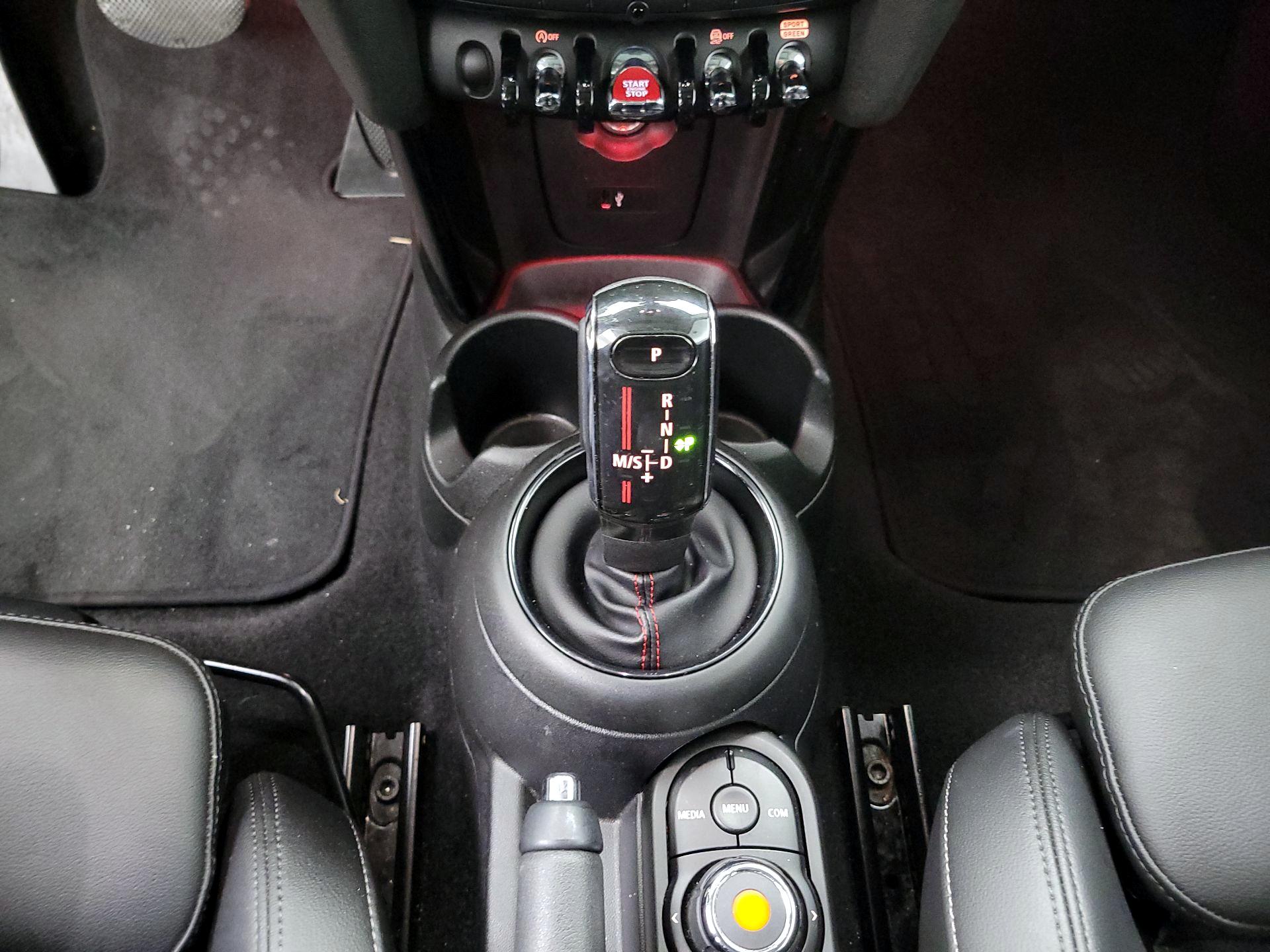 Thumbnail: 2020 MINI Cooper Hardtop - 17