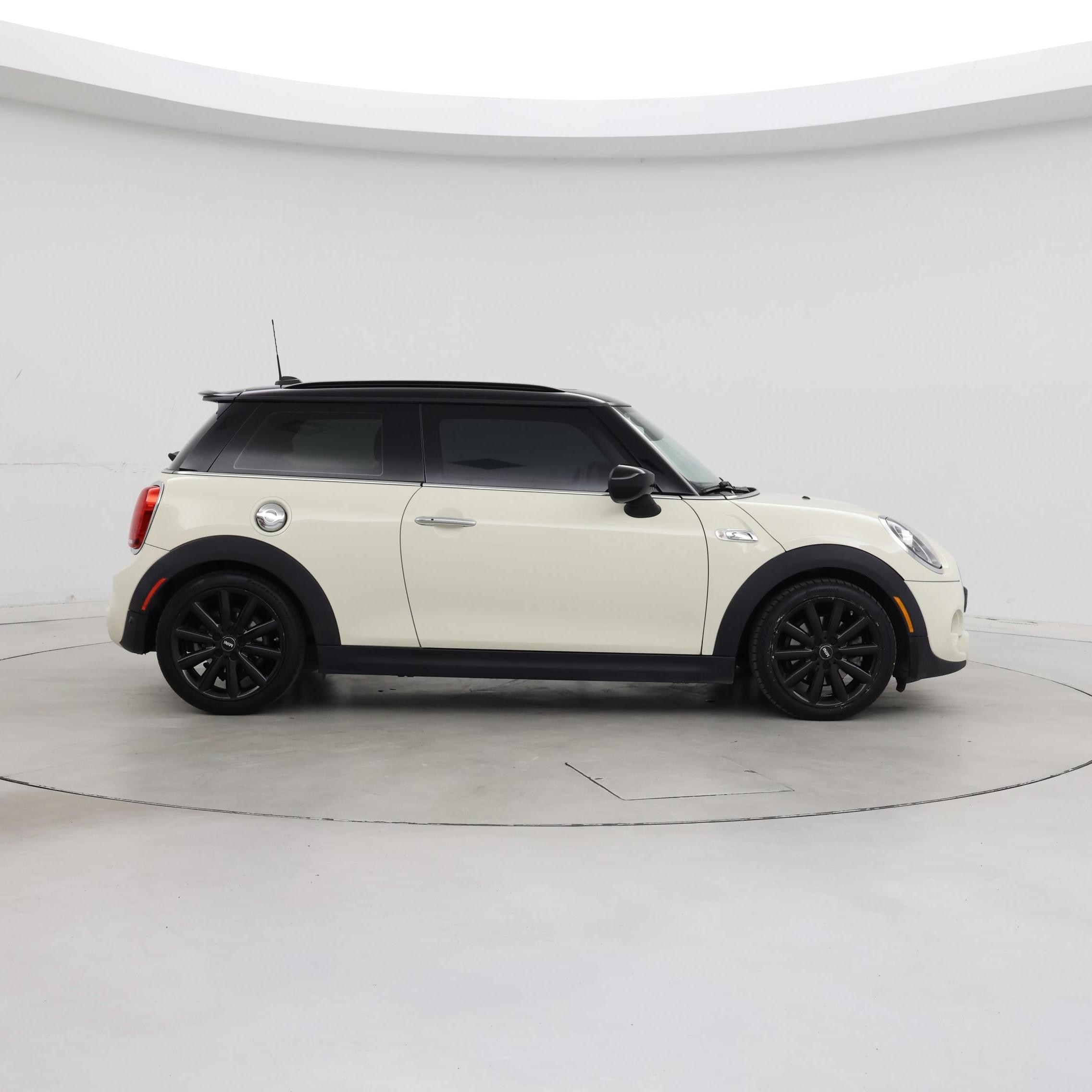 Thumbnail: 2020 MINI Cooper Hardtop - 7