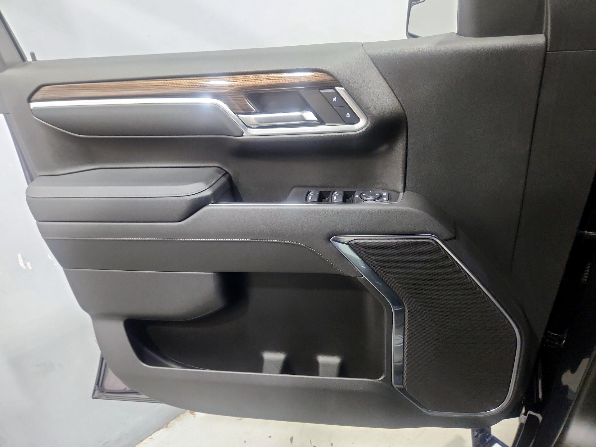 Thumbnail: 2024 Chevrolet Silverado 1500 - 12