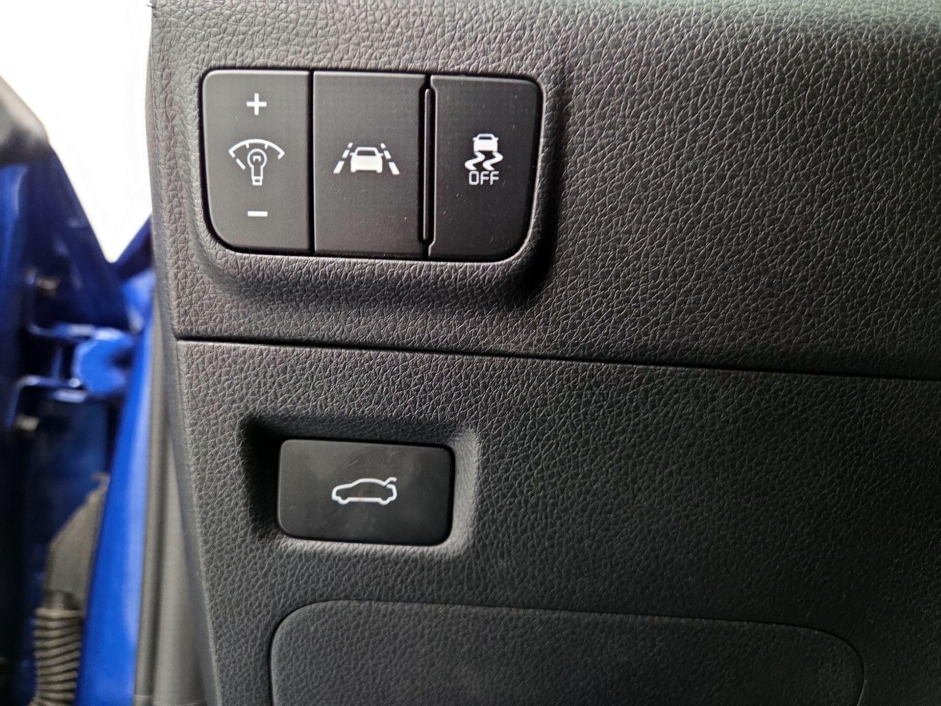 Thumbnail: 2022 Kia K5 - 13