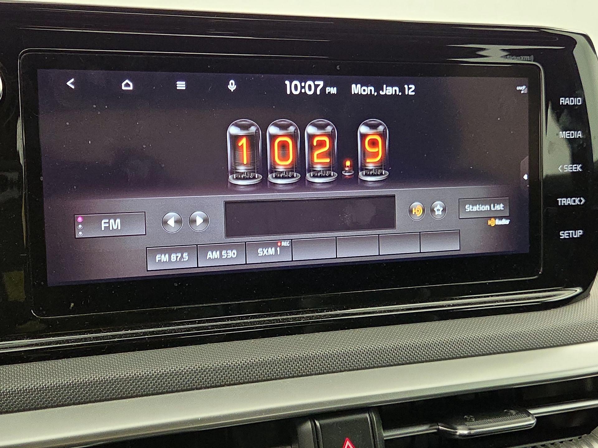 Thumbnail: 2022 Kia K5 - 16