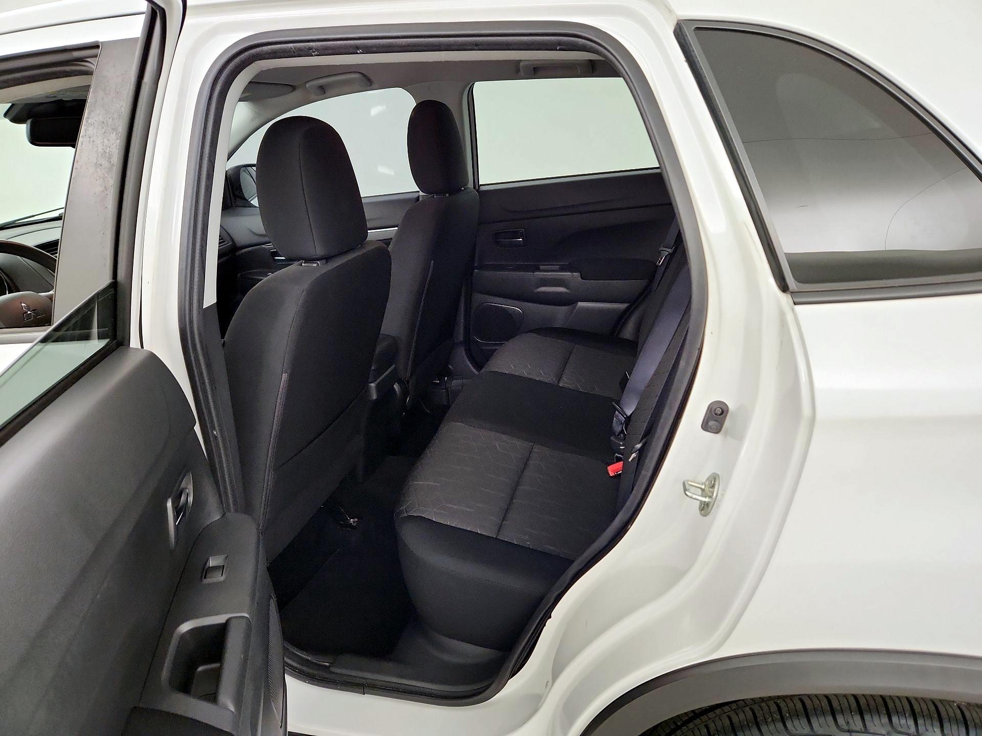 Thumbnail: 2021 Mitsubishi Outlander Sport - 19