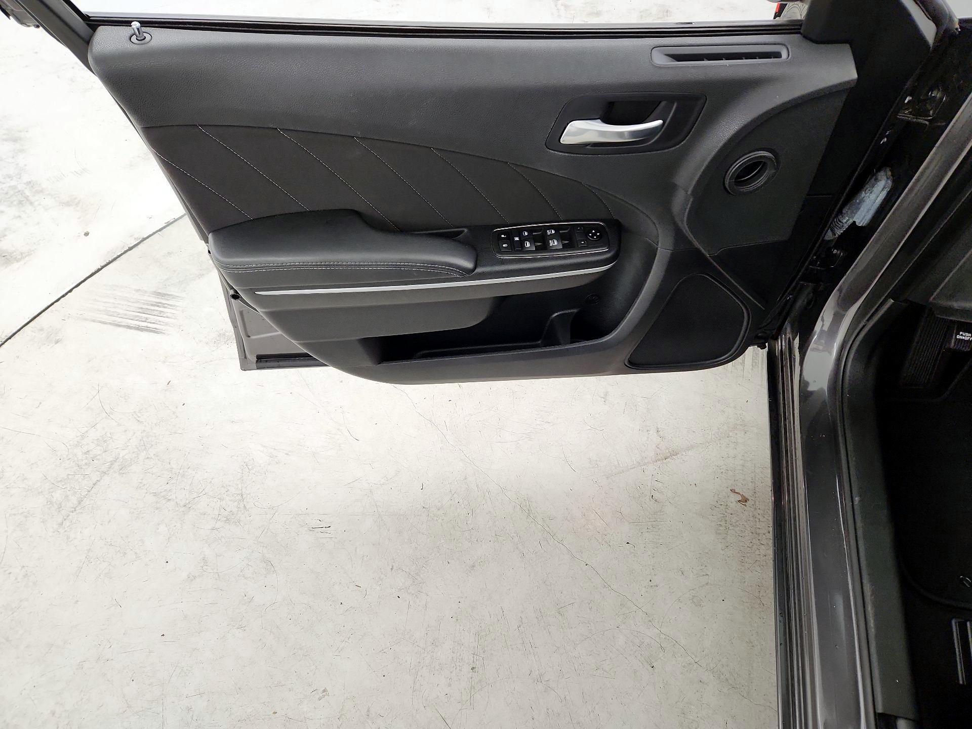 Thumbnail: 2021 Dodge Charger - 12