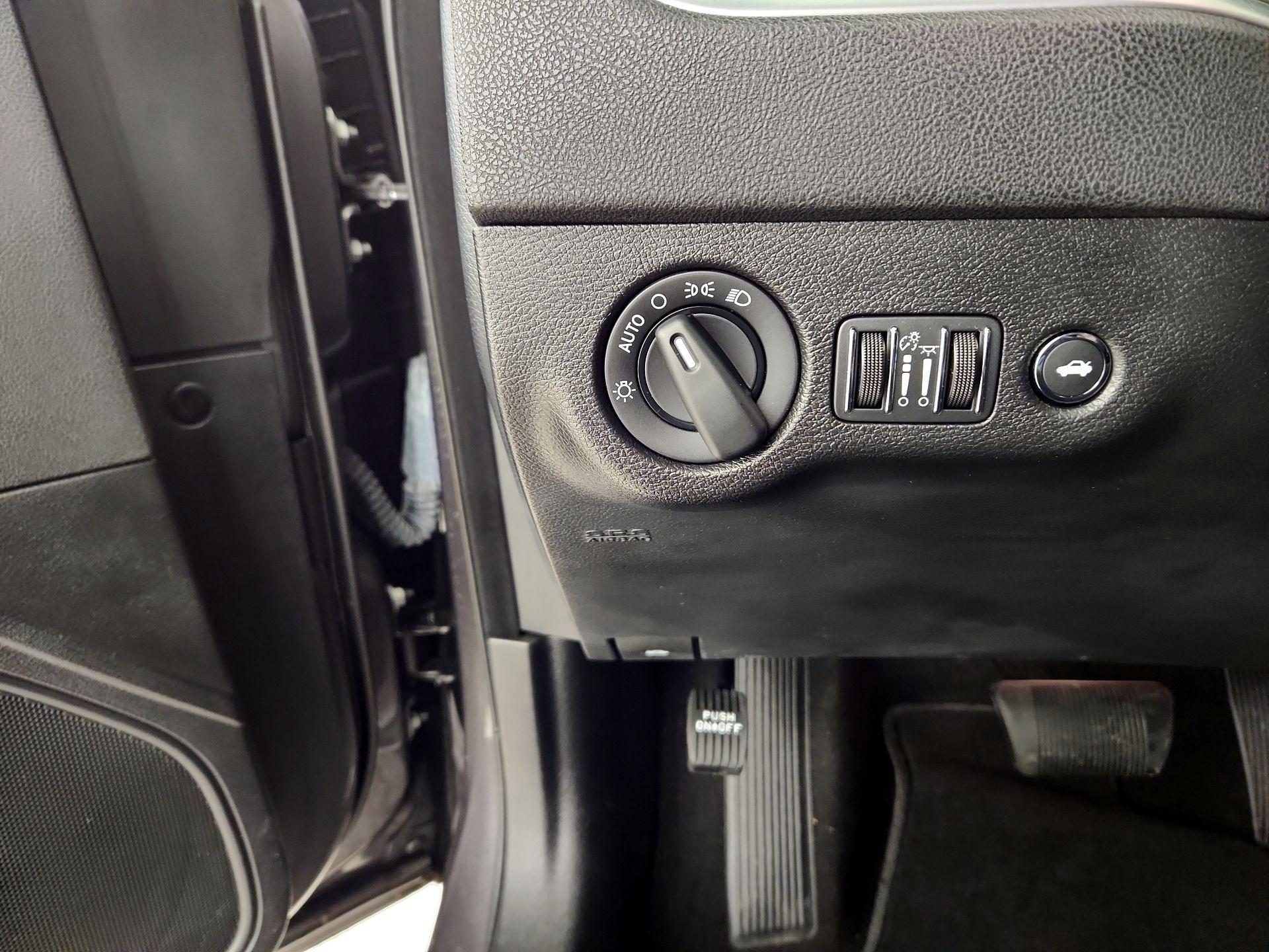 Thumbnail: 2021 Dodge Charger - 13