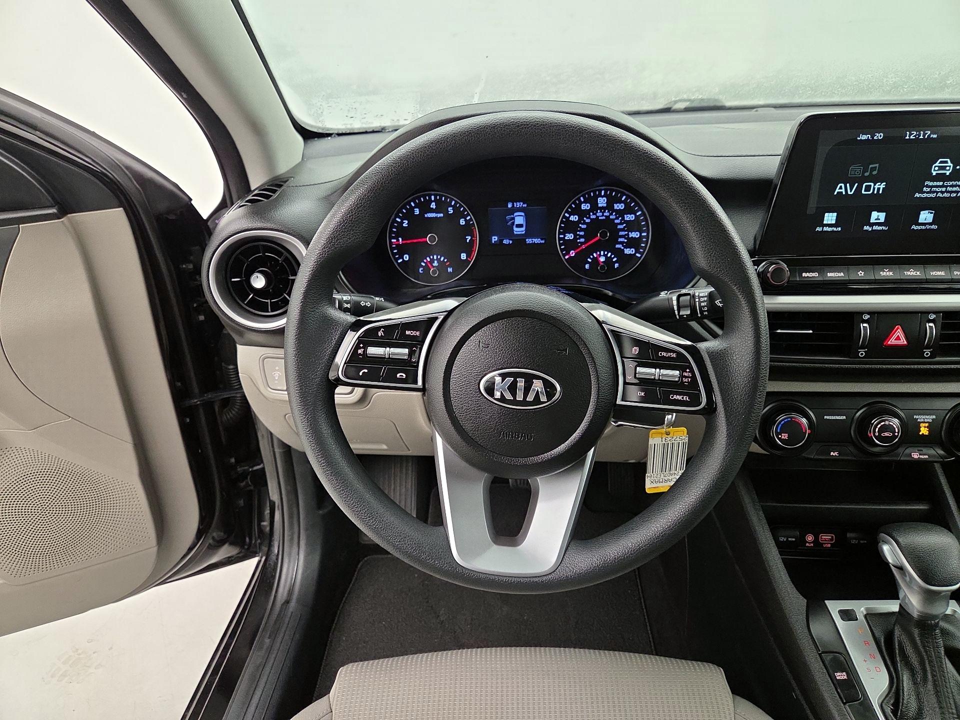 Thumbnail: 2020 Kia Forte - 10